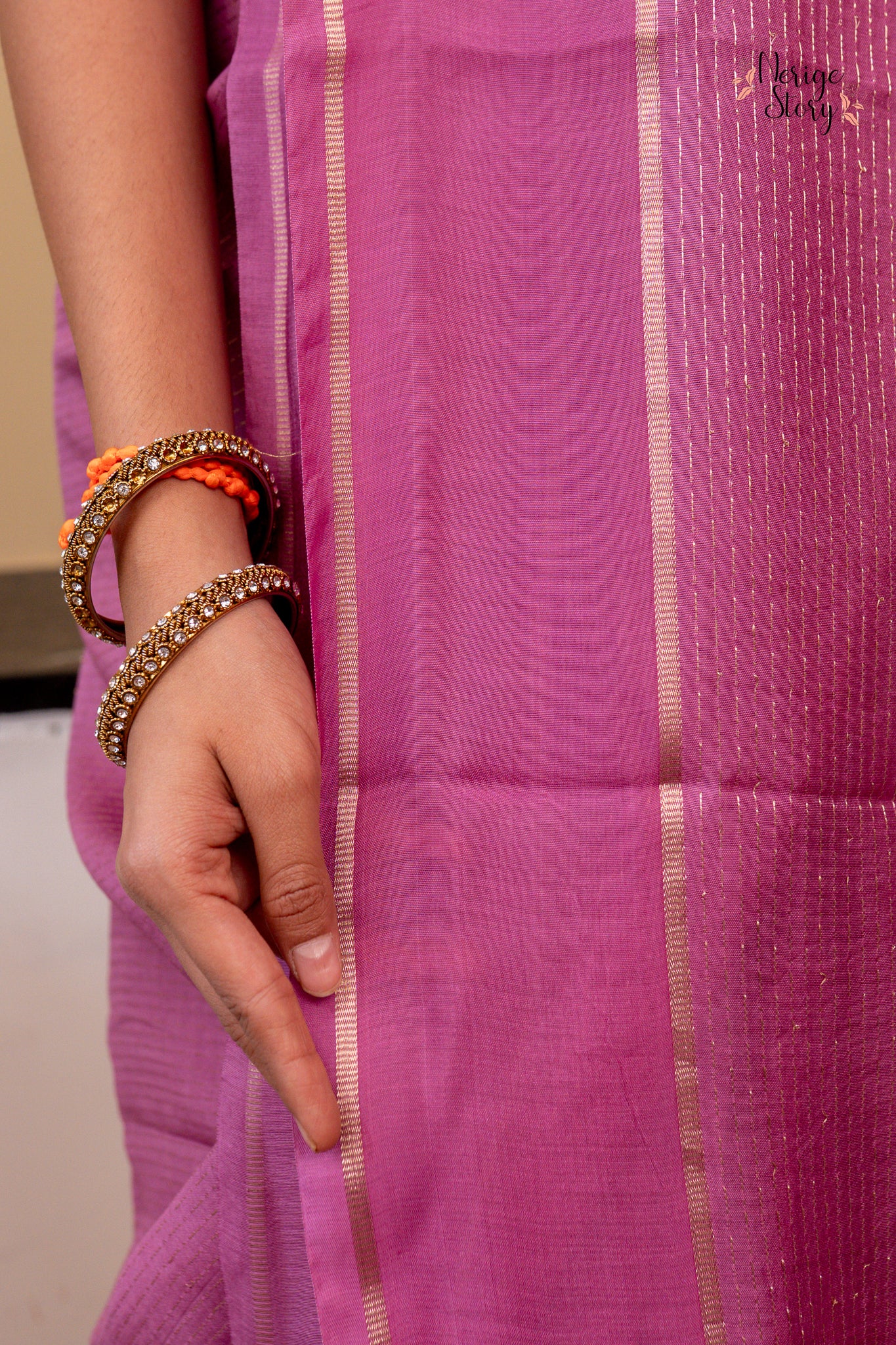 AARYMI (आर्यमी)