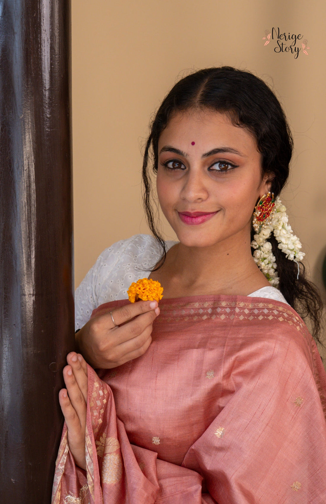 DARSHANI (दर्शनी)