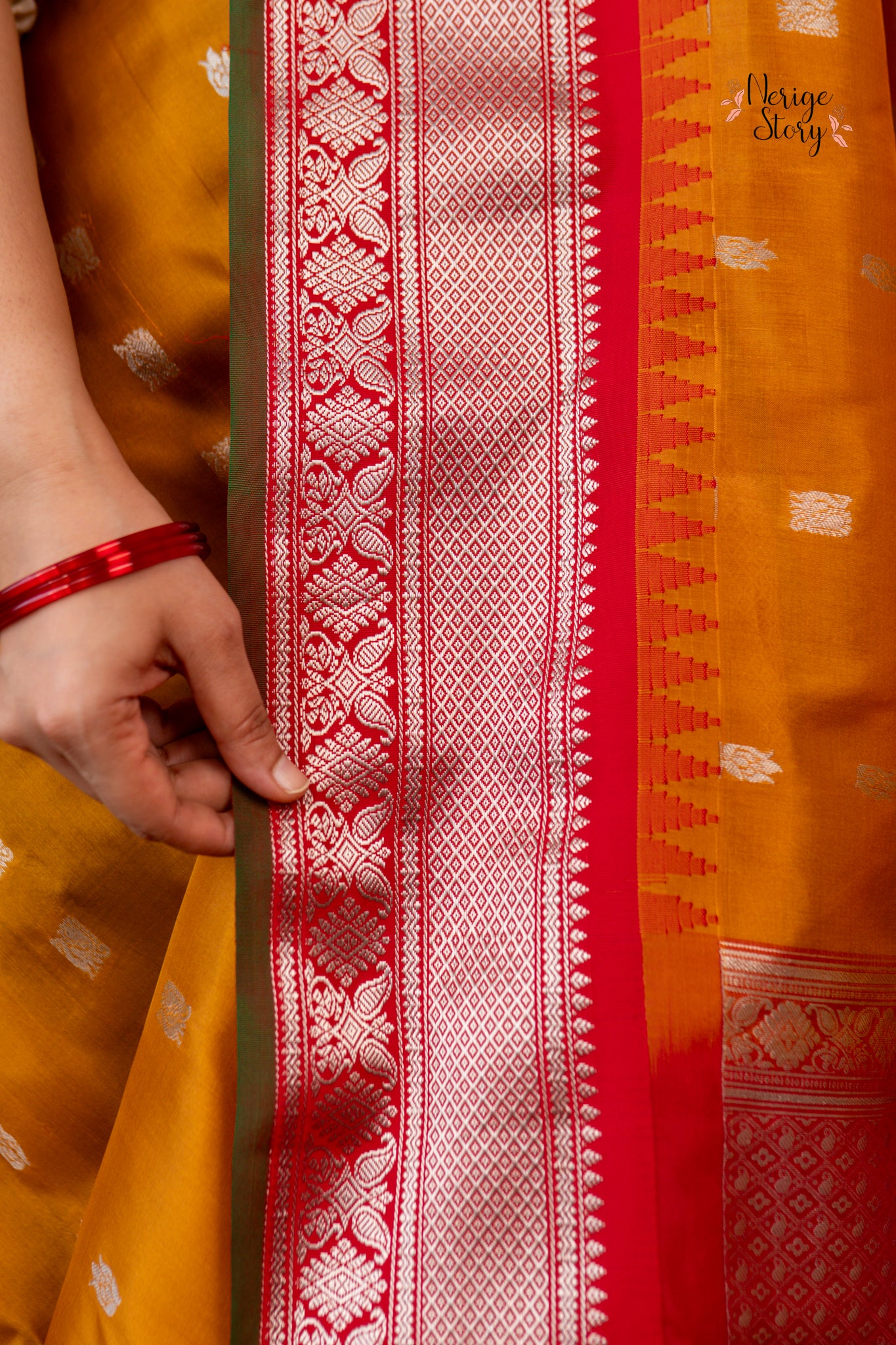 KESHINI (కేశినీ)
