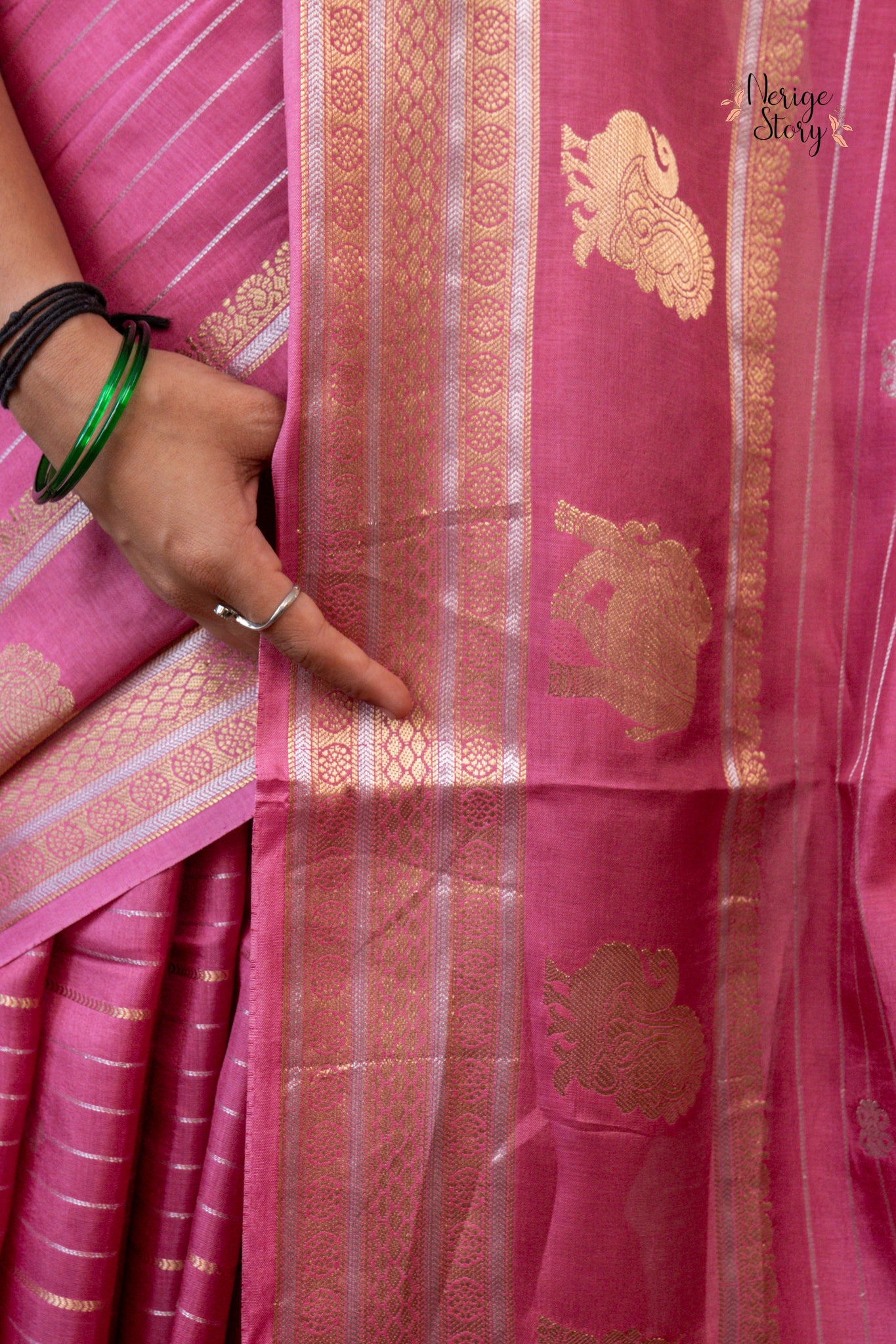 KALINIKA (कलिनिका)