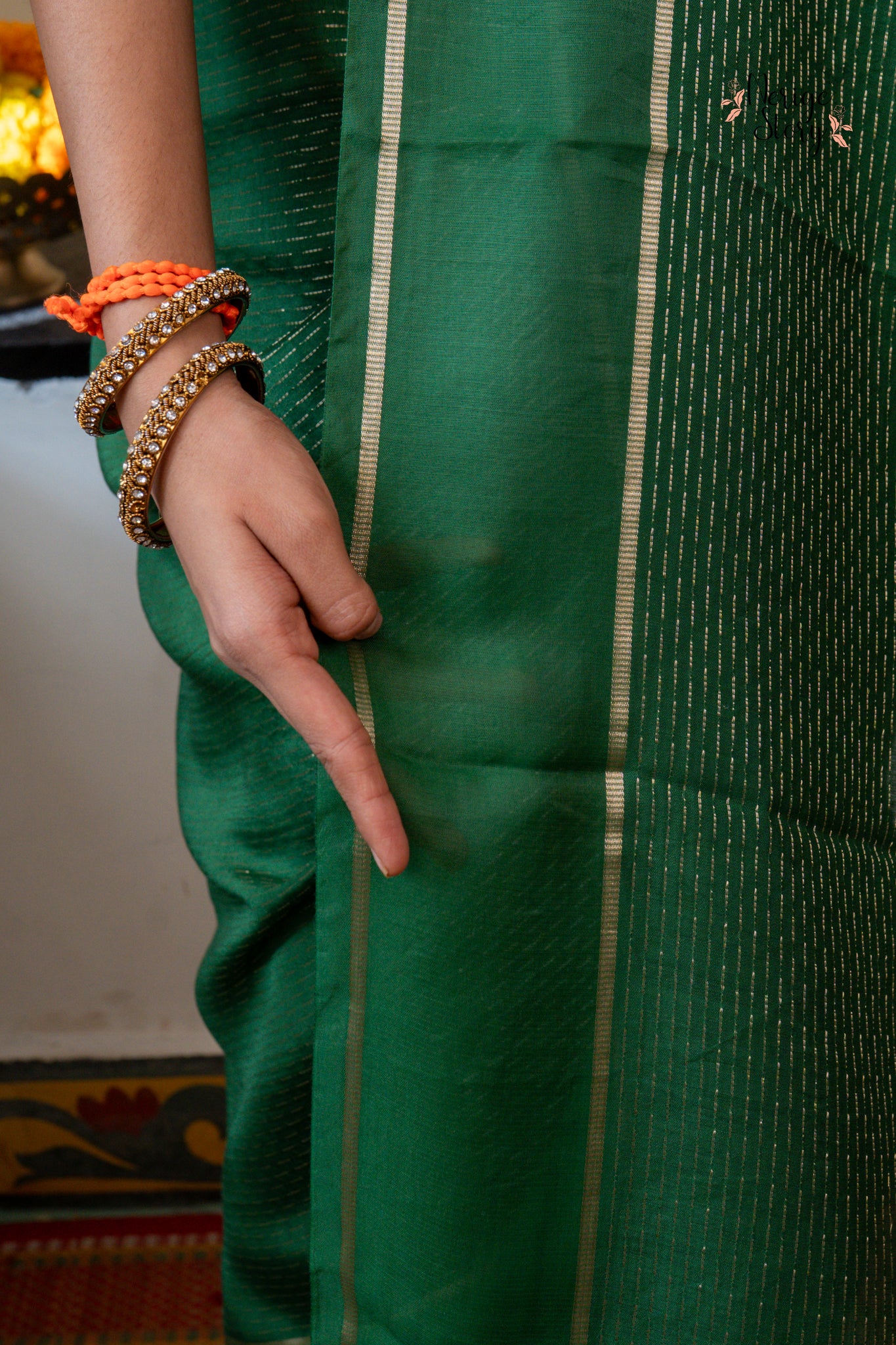 PARIKA (पारिका)