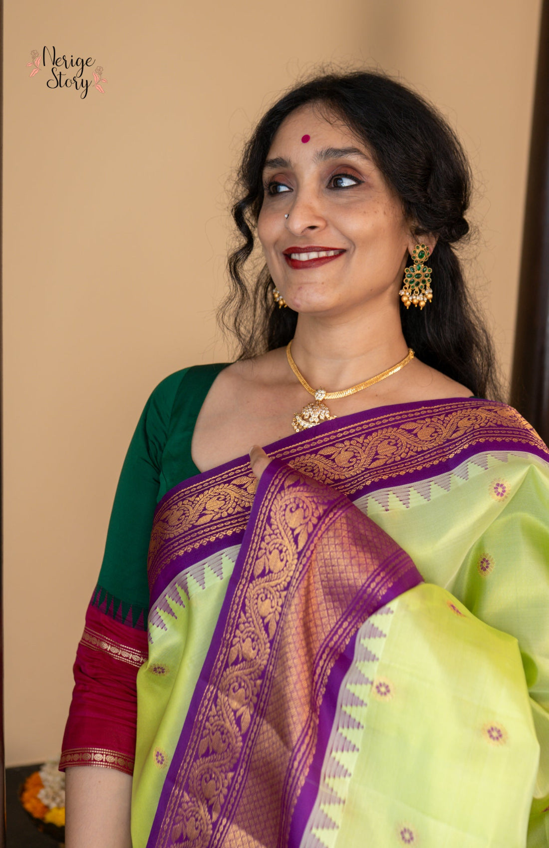 ARYAVI (ఆర్యవి)