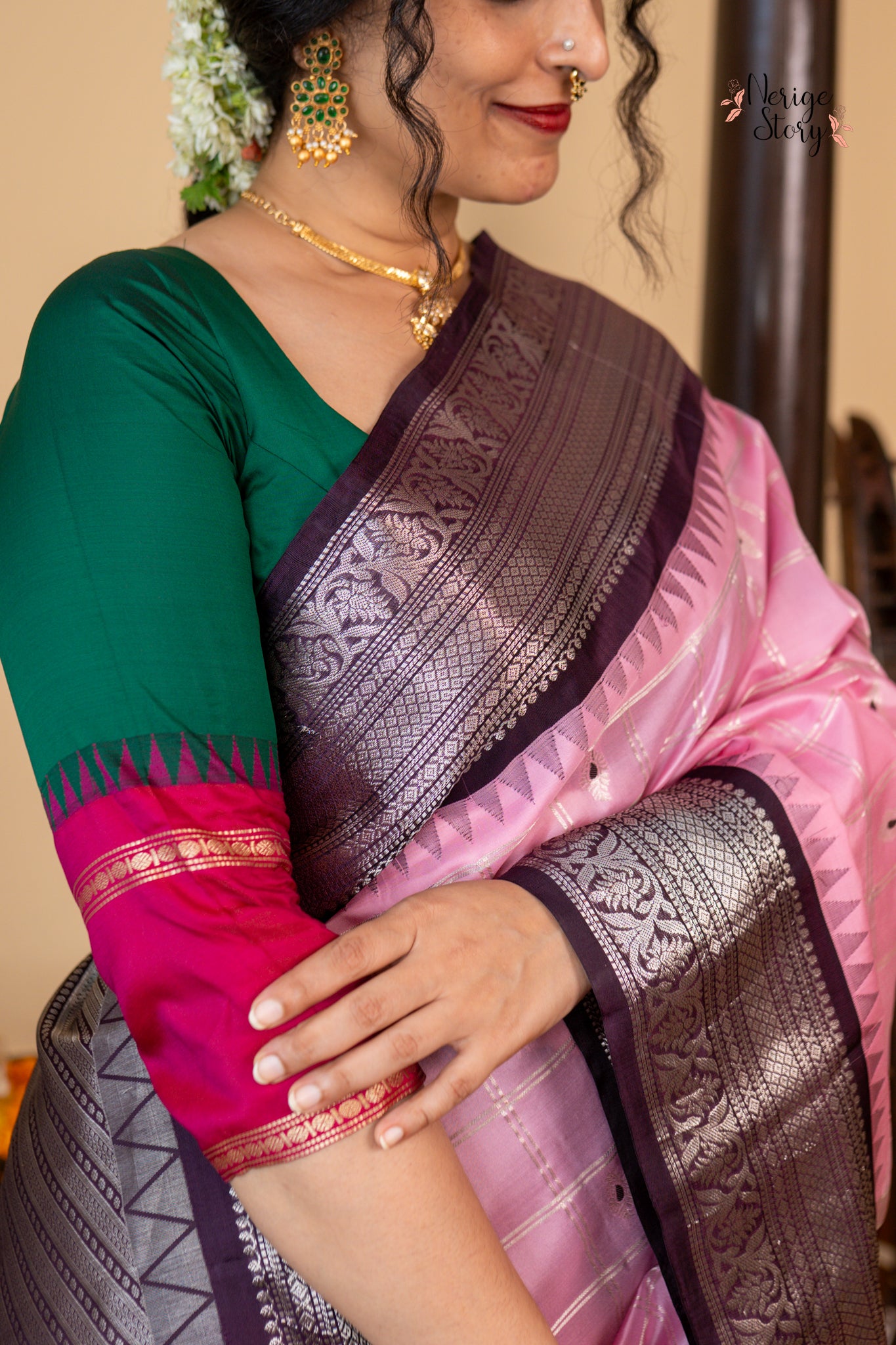 VAYONA (వయోనా)