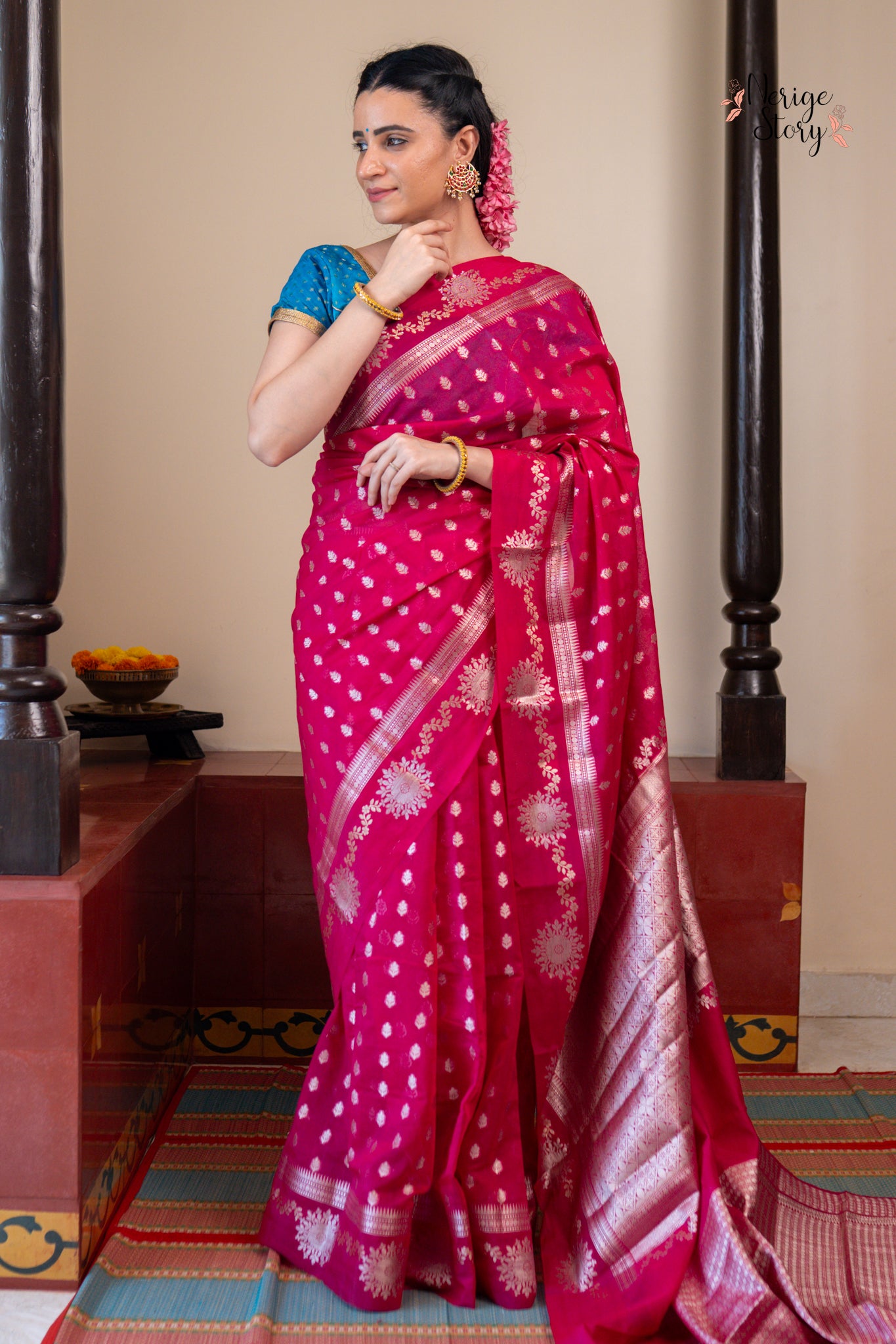 GULABO (गुलाबो)
