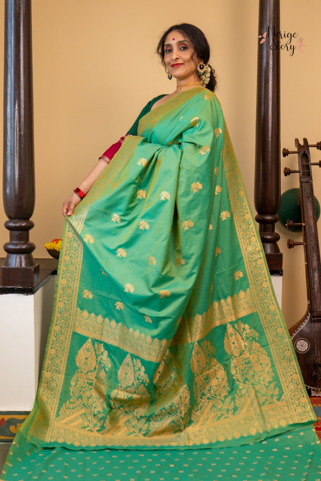 MINAKSHI (मीनाक्षी)