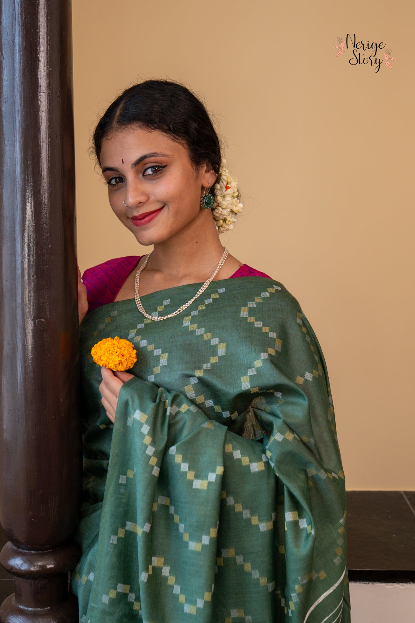 DHAVALIKA (धवलिका)