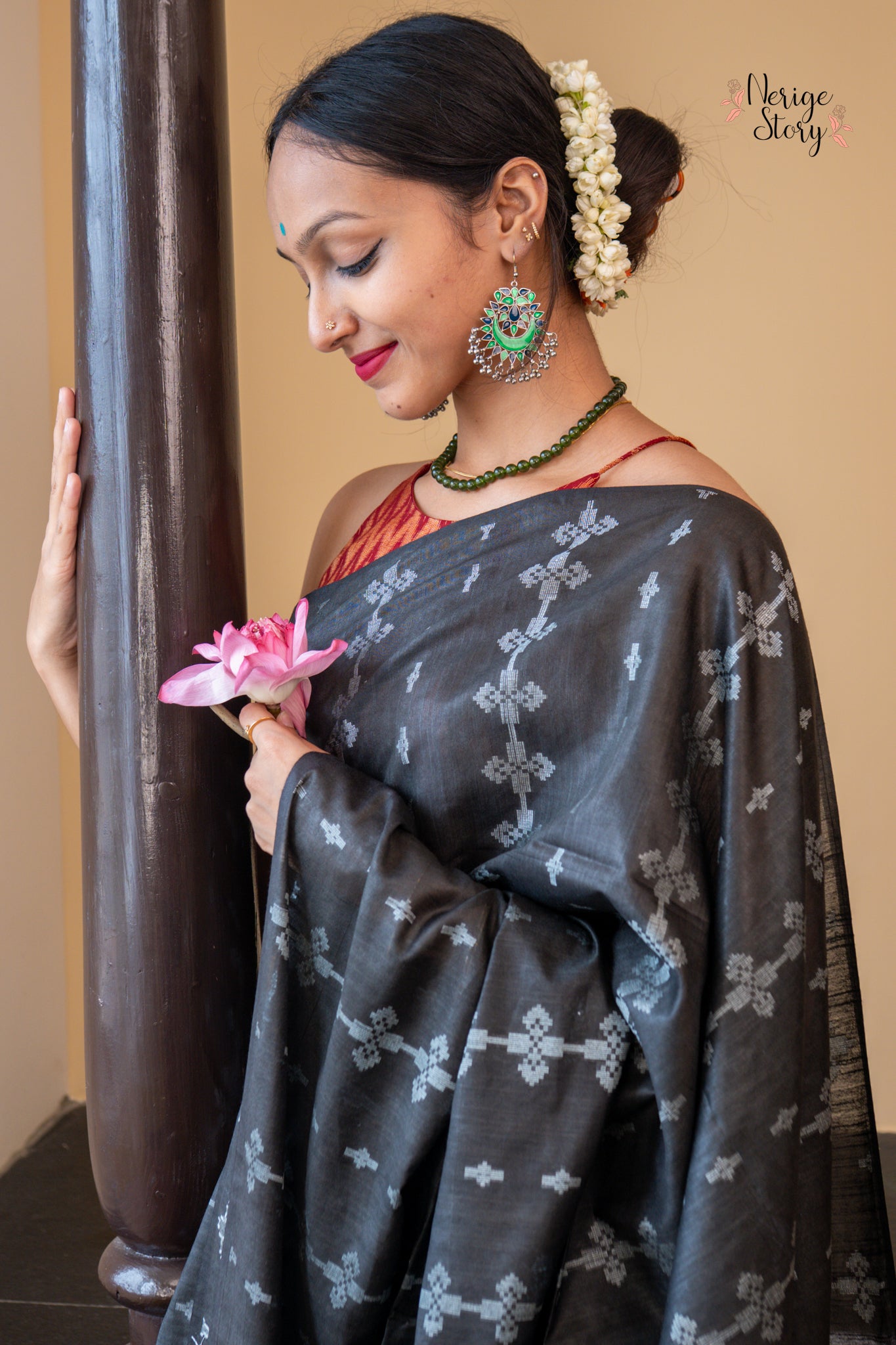 ANISHA (अनीशा)