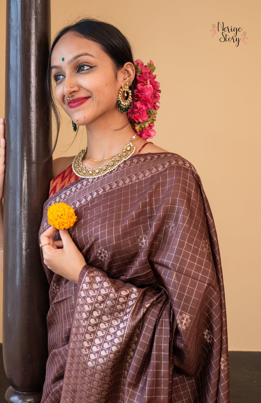 AMOLIKA (अमोलिका)