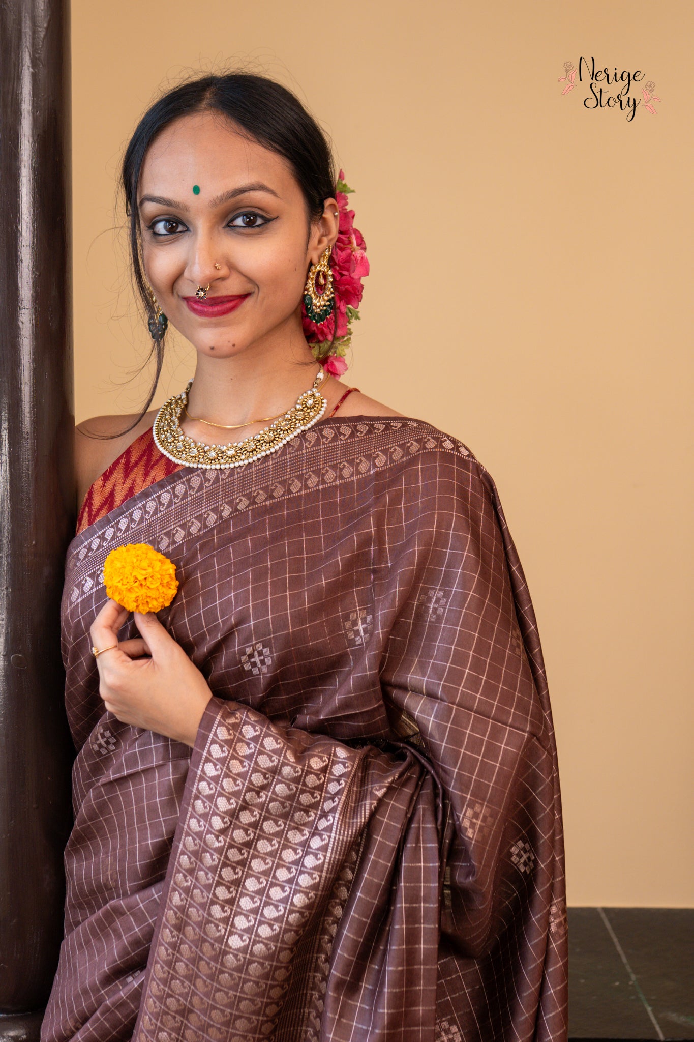 AMOLIKA (अमोलिका)