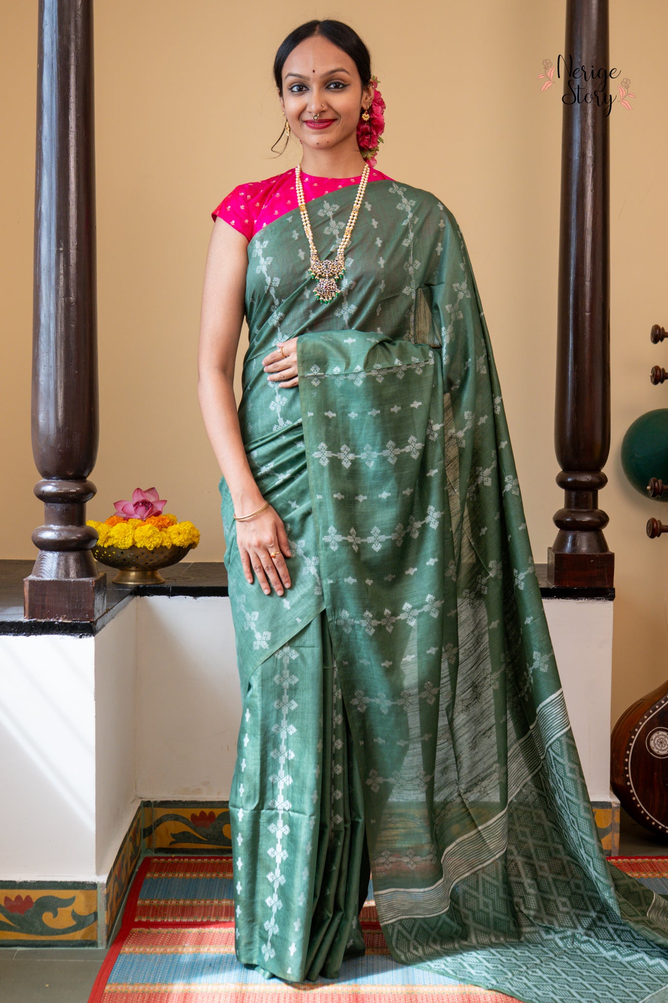 DEBINA (देबीना)