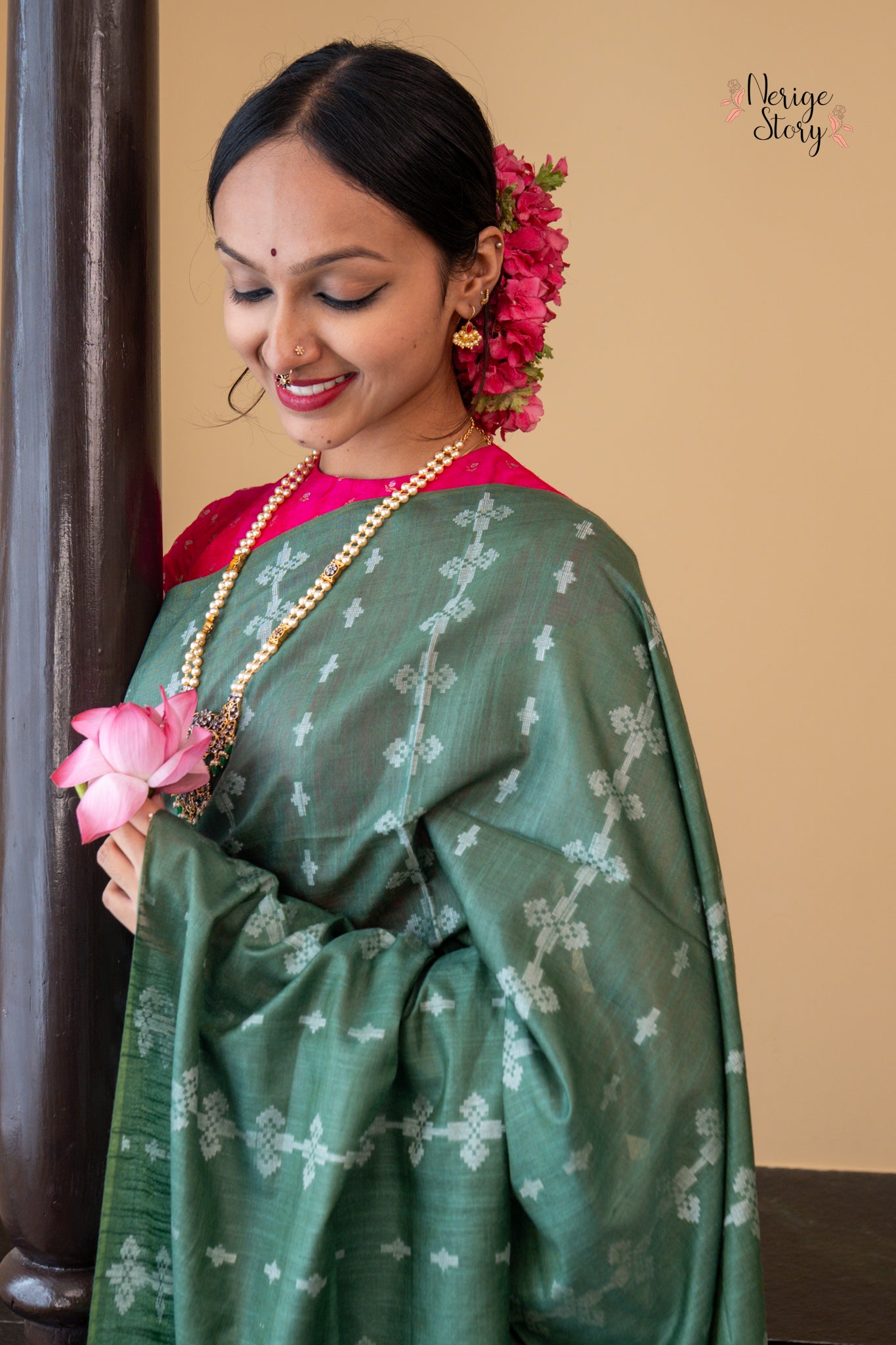 DEBINA (देबीना)