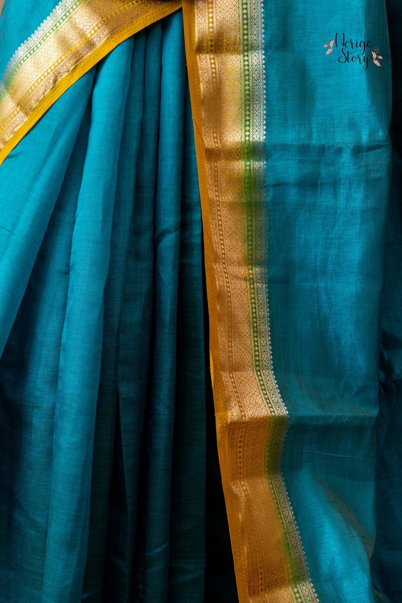 KAVINA (कविना)