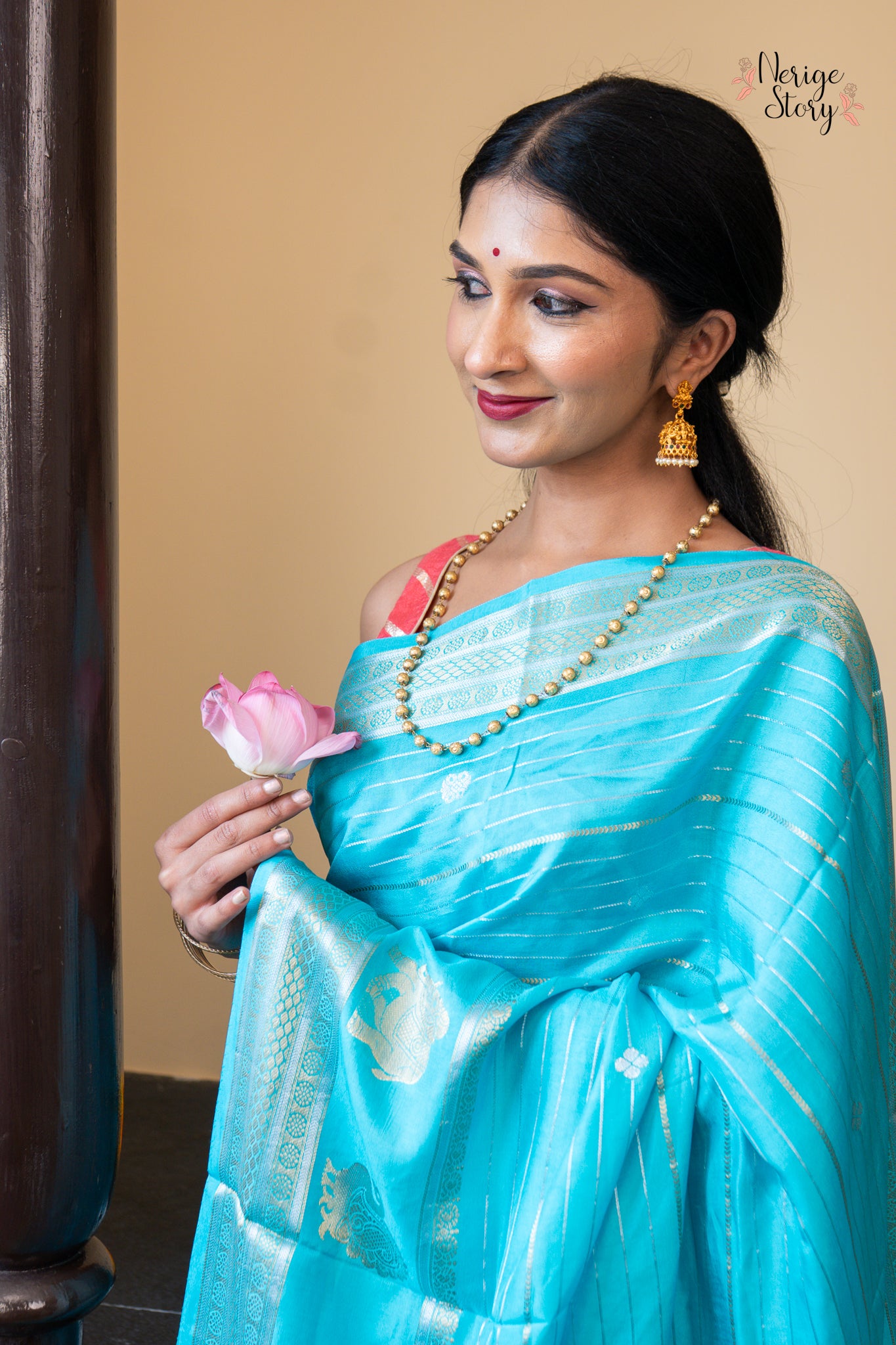 MAYUKHI (मयूखी)