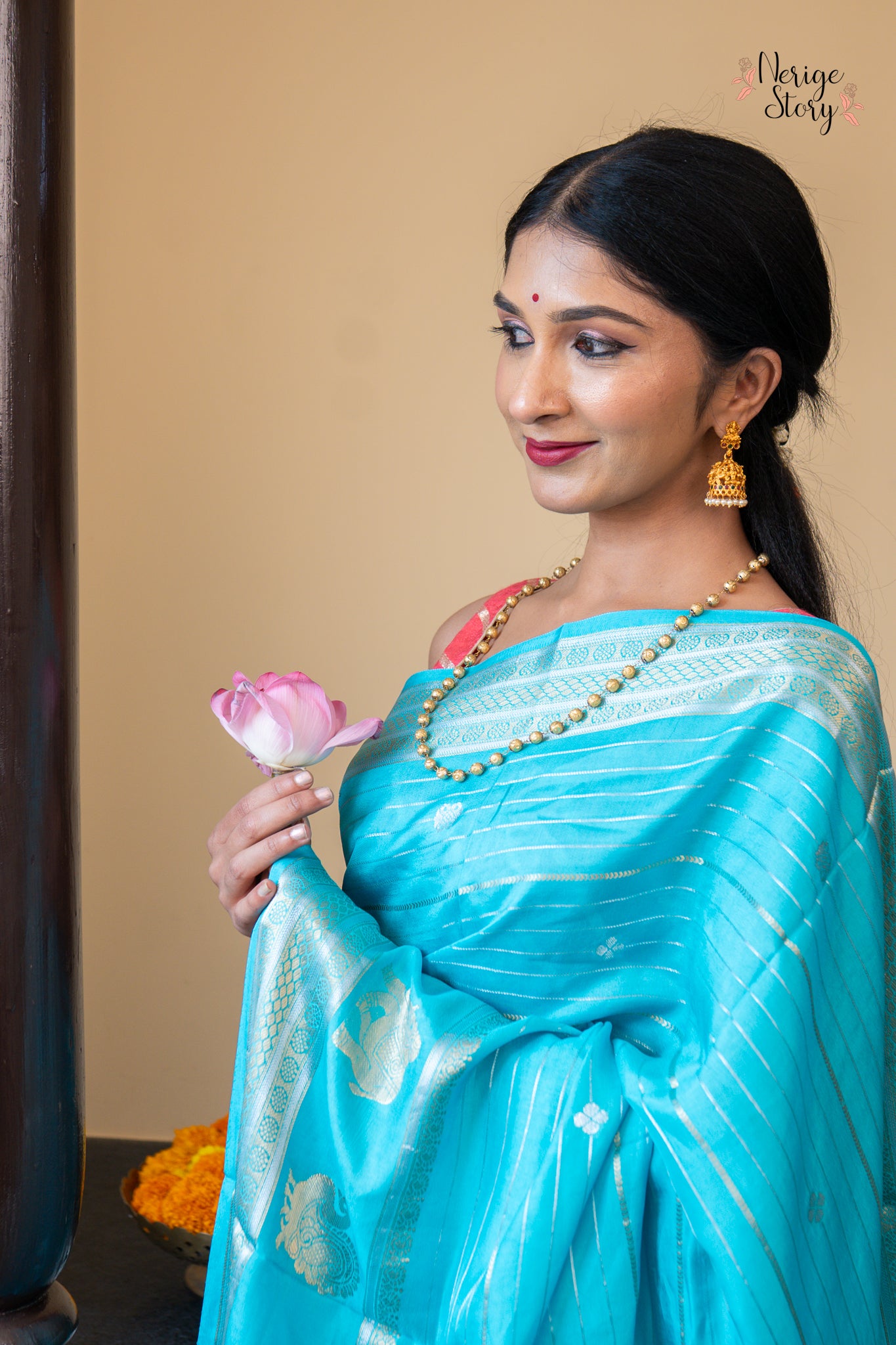 MAYUKHI (मयूखी)