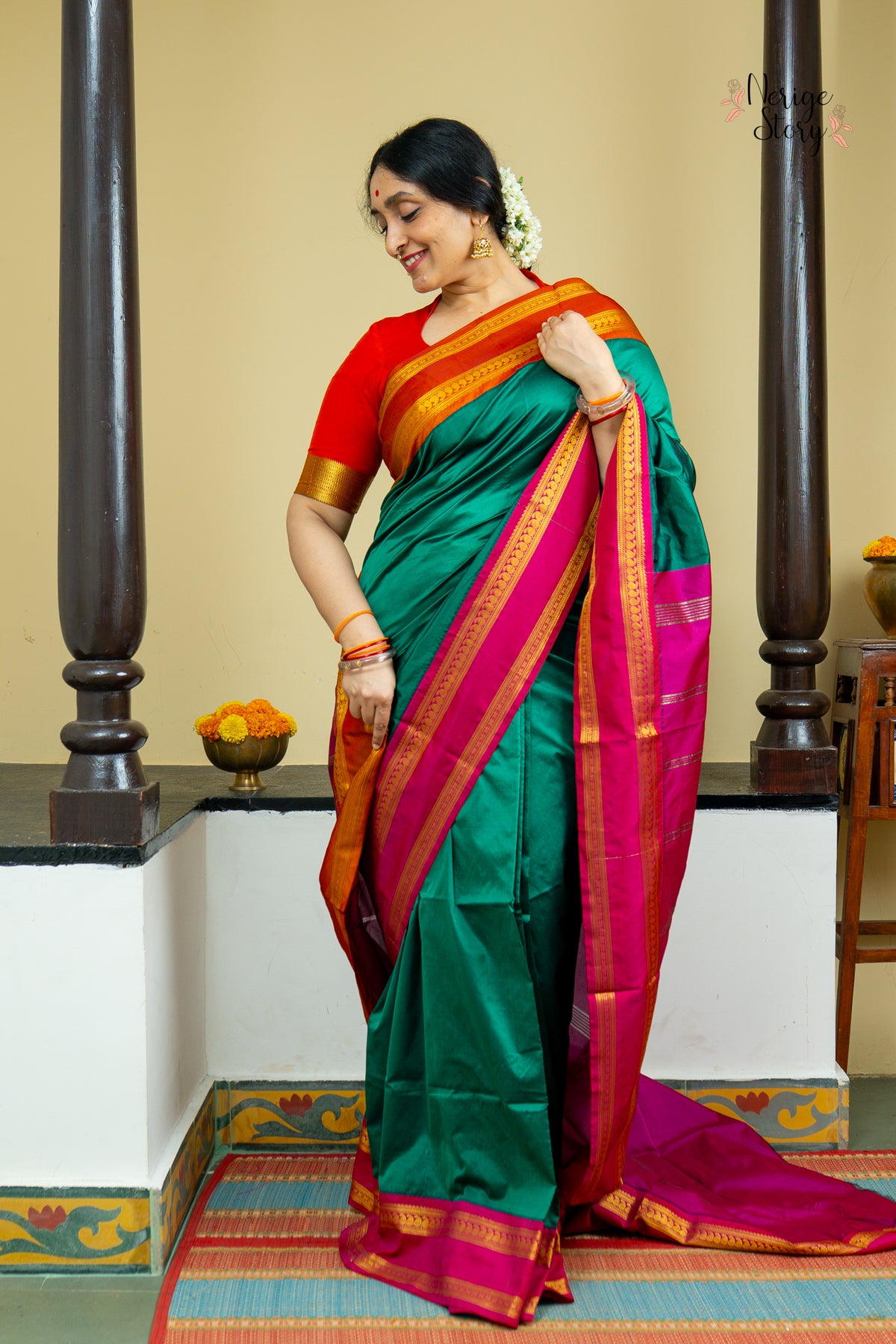 MOUNIKA (ಮೌನಿಕಾ)