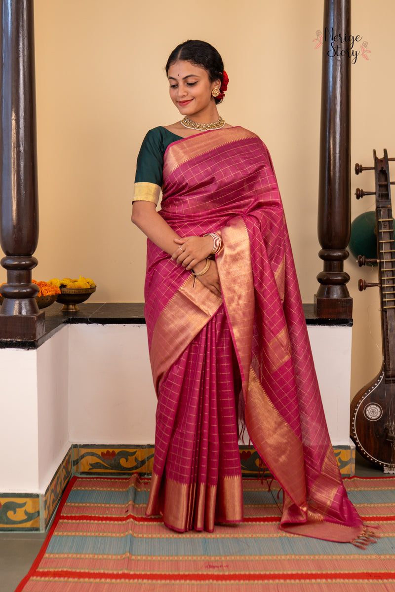 CHANDANA (चंदना)
