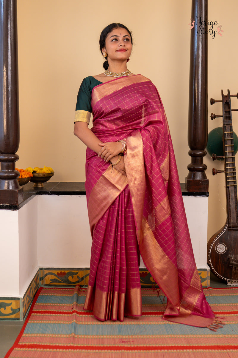 CHANDANA (चंदना)