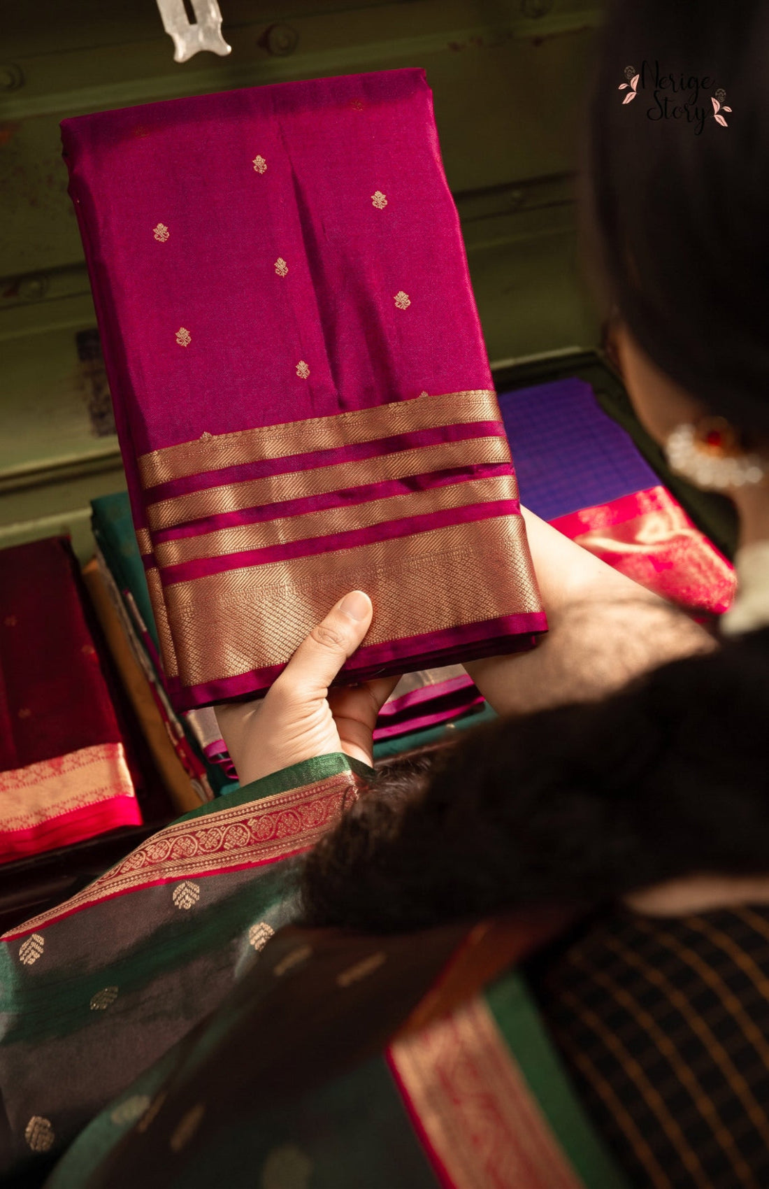 KANAKAMBARI (ಕನಕಾಂಬರಿ)