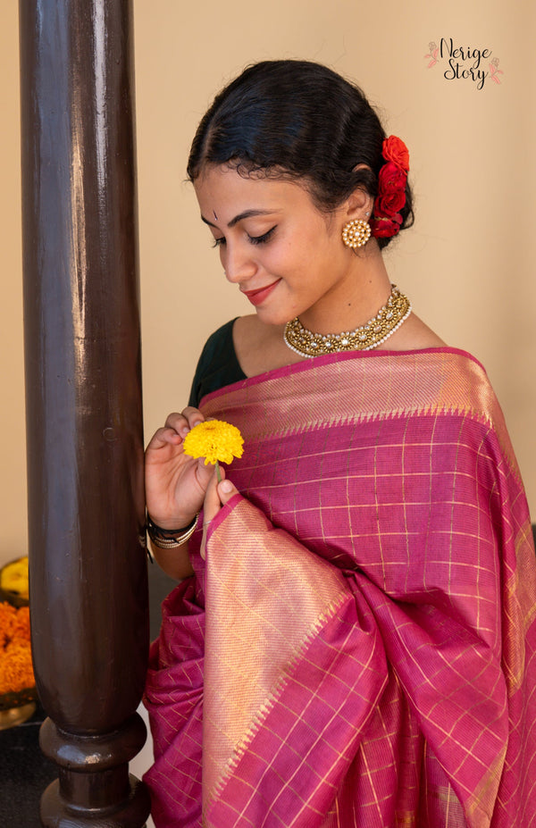 CHANDANA (चंदना)