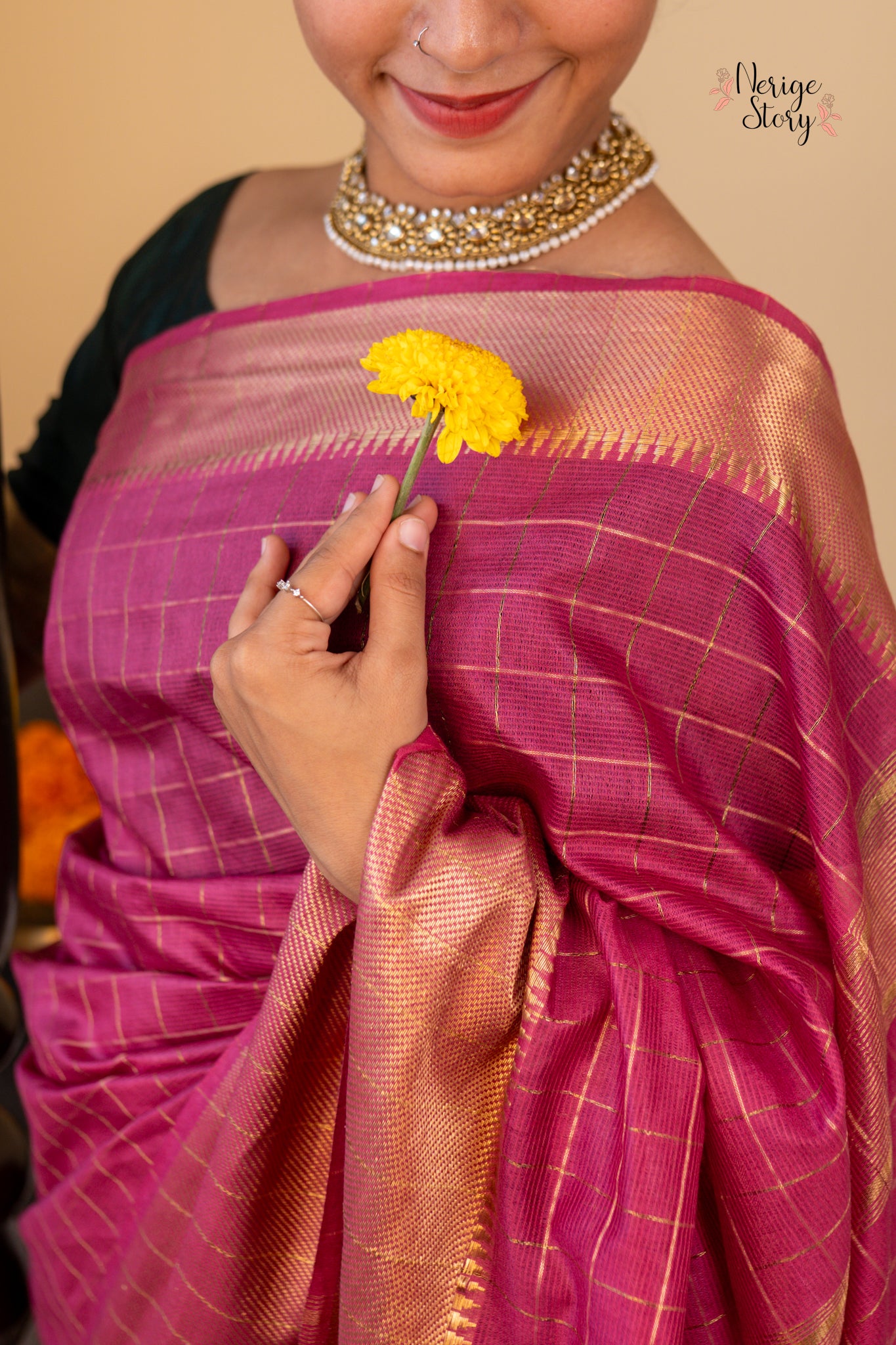 CHANDANA (चंदना)