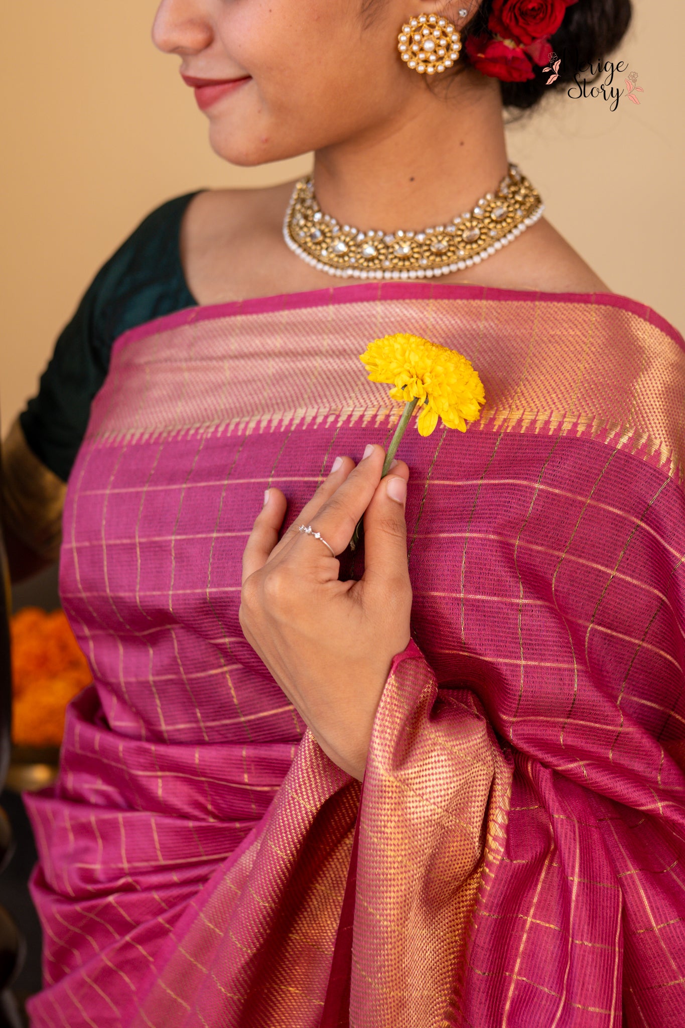 CHANDANA (चंदना)
