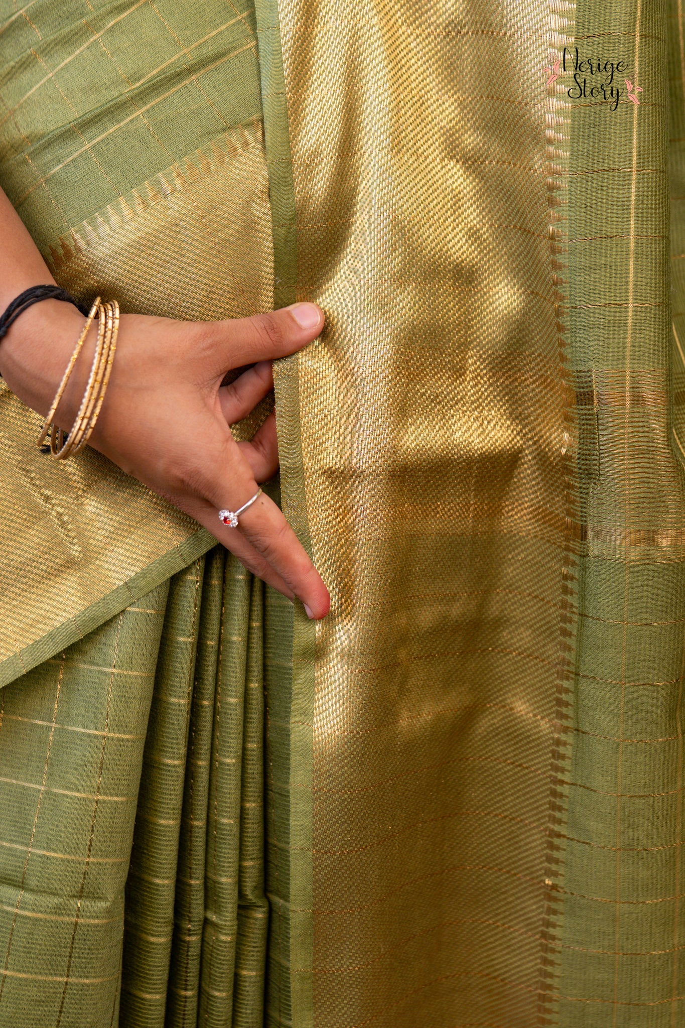 TRIBHANGI (त्रिभंगी)