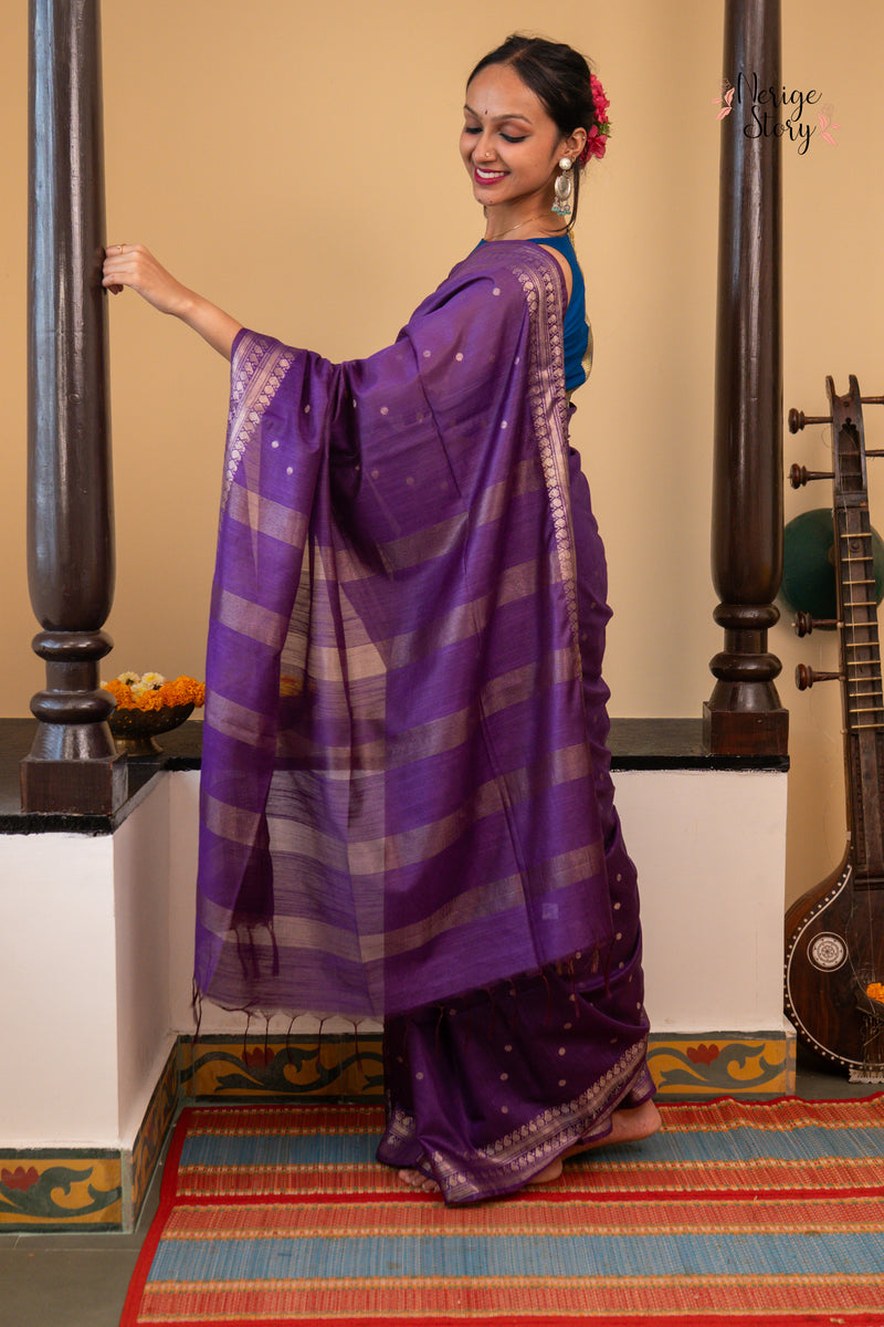 KAMALAYA (कमलया)