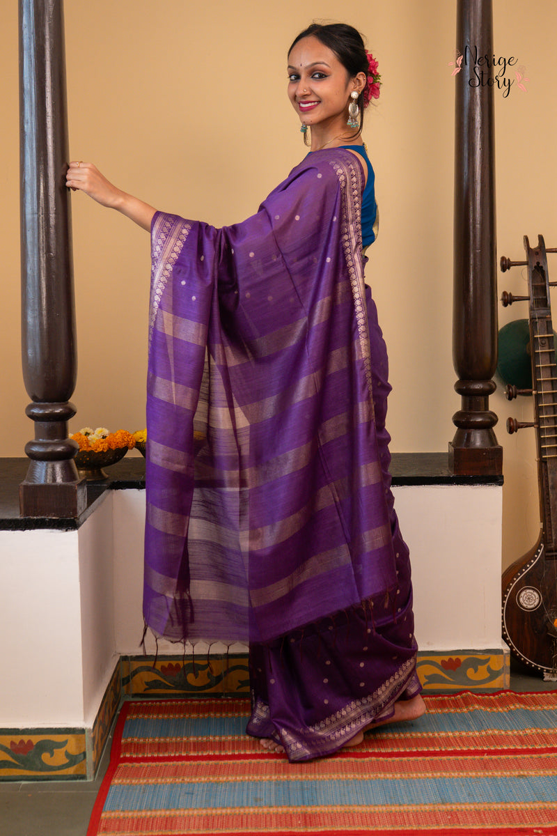KAMALAYA (कमलया)