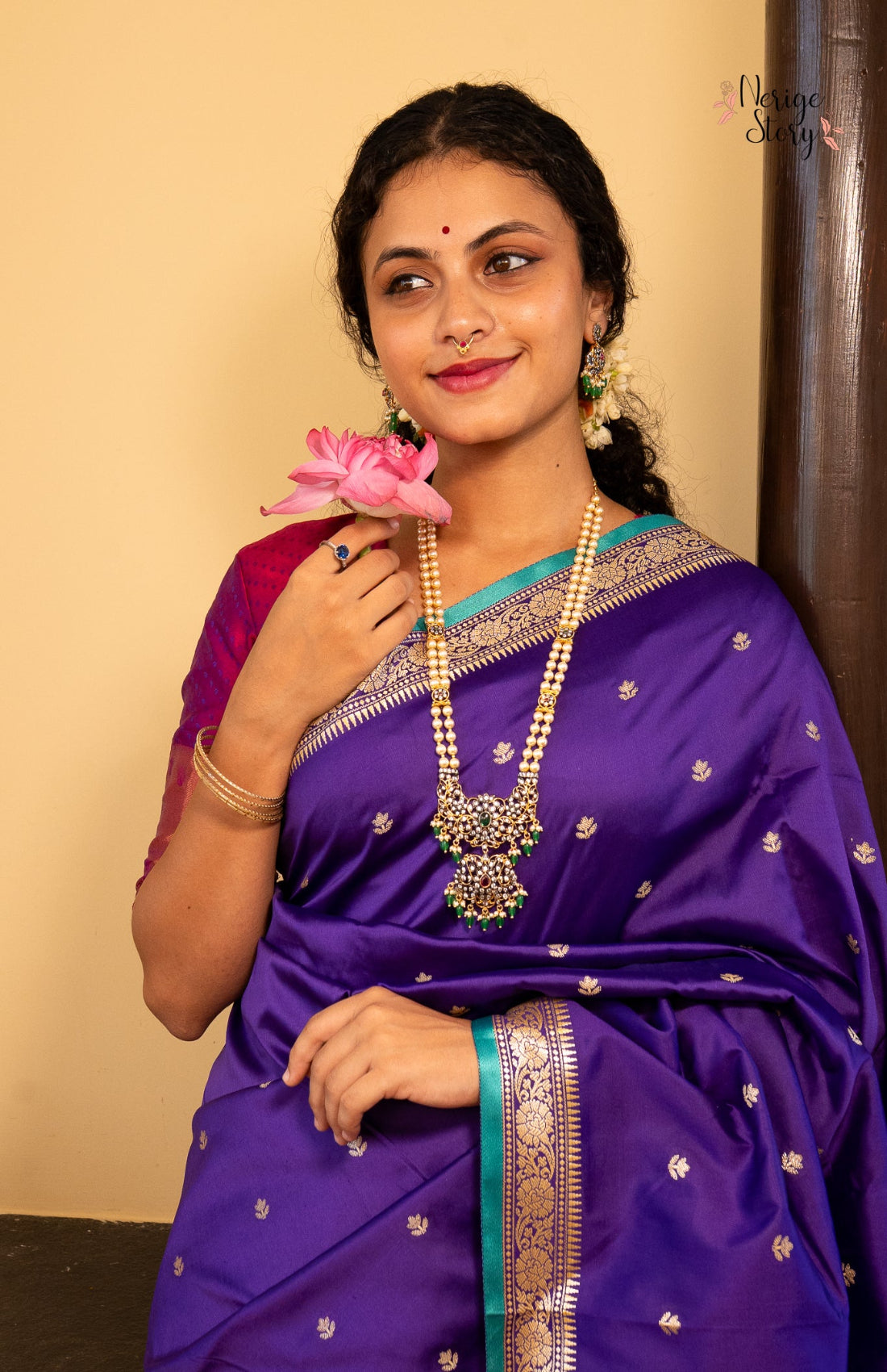 BAHARIKA (बहारिका)