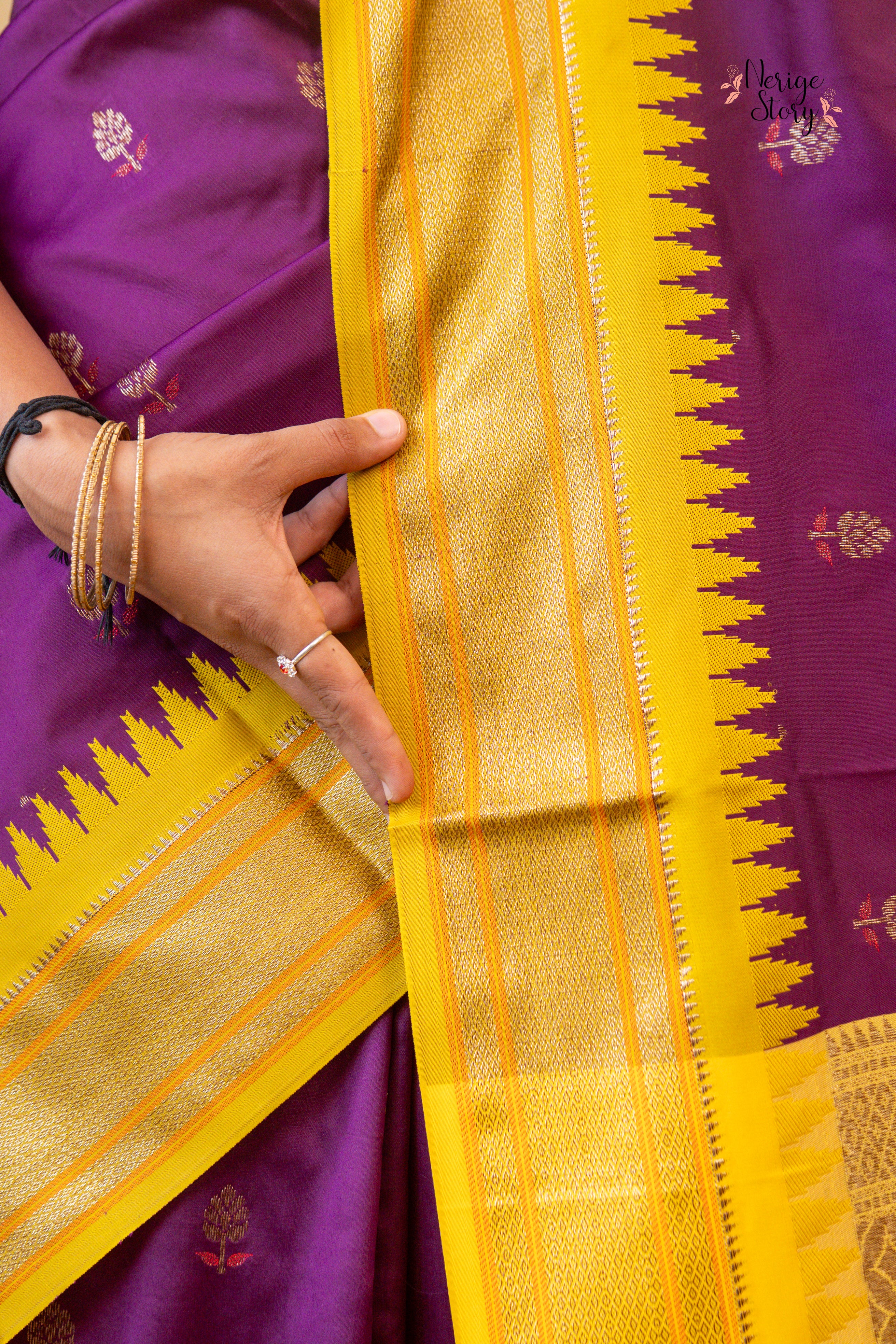 ISHITA (इशिता)