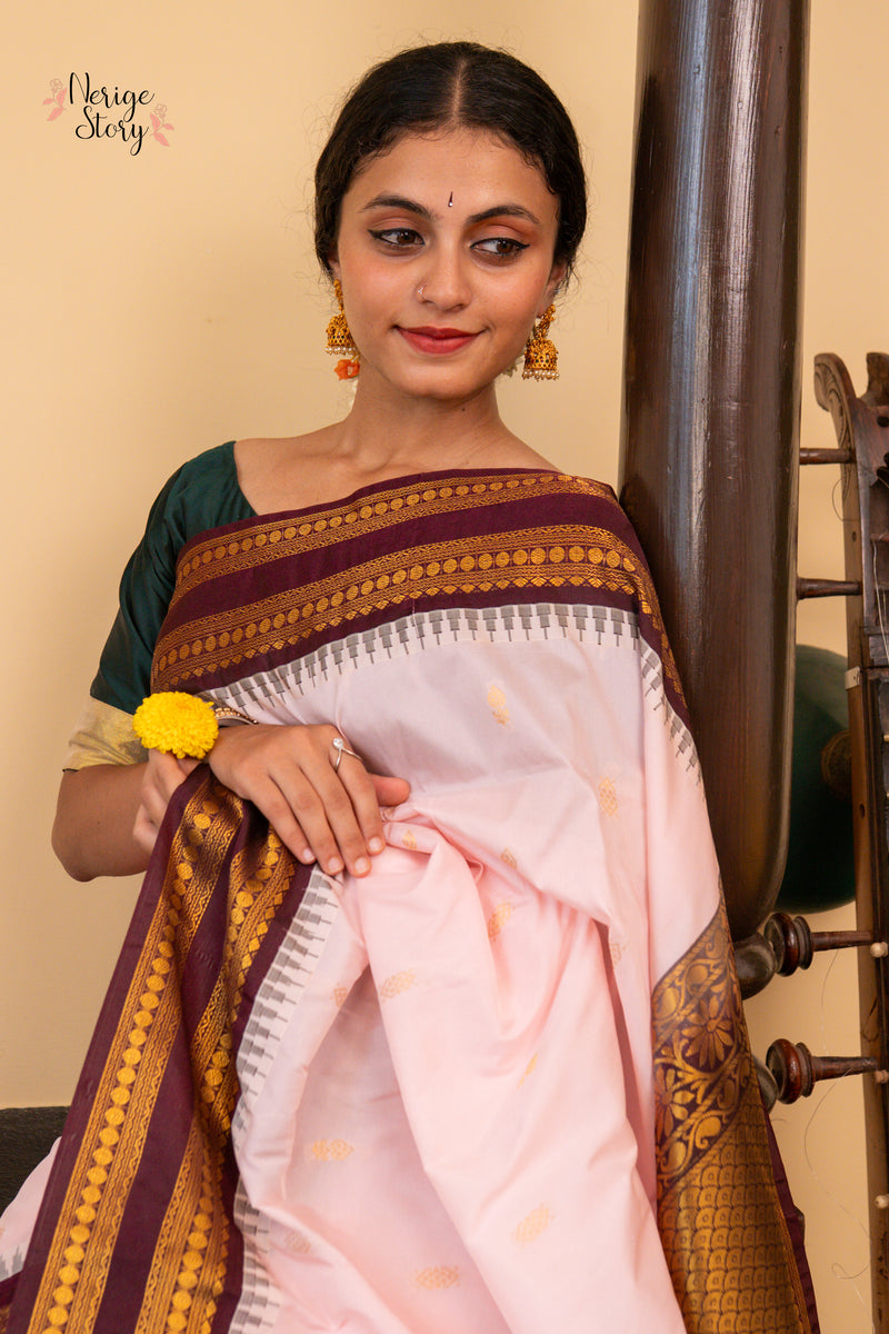 VALLARI (വല്ലരി)