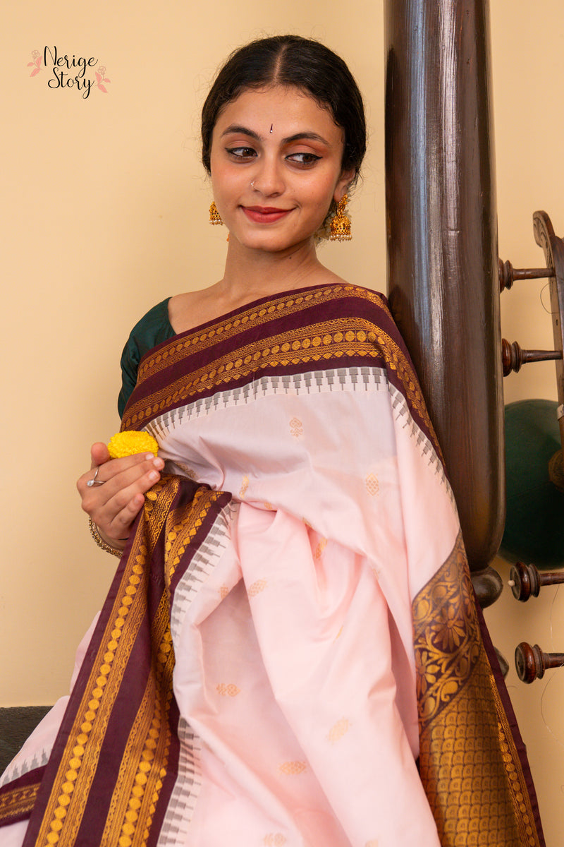 VALLARI (വല്ലരി)