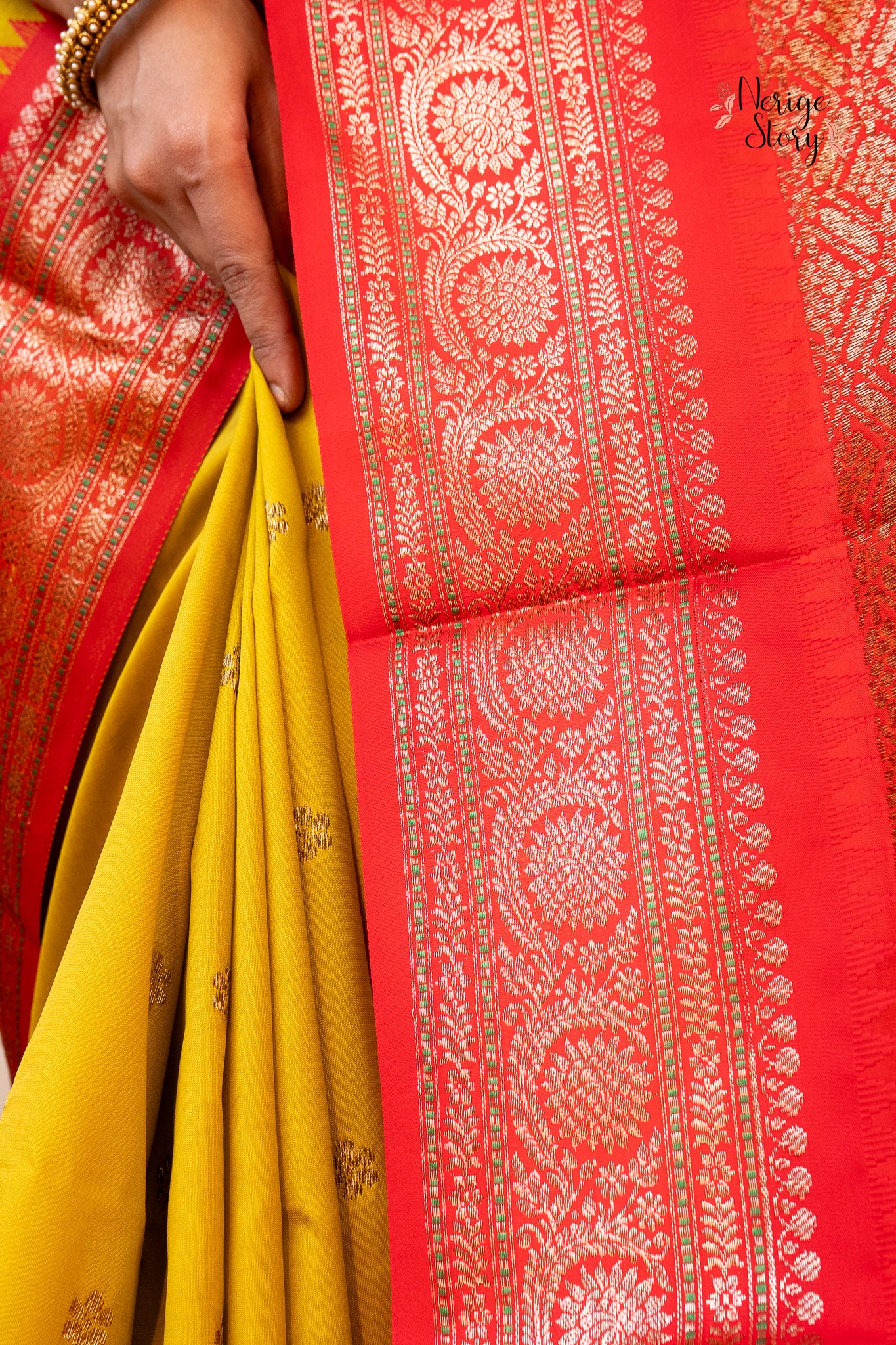 SMITIKA (स्मितिका)