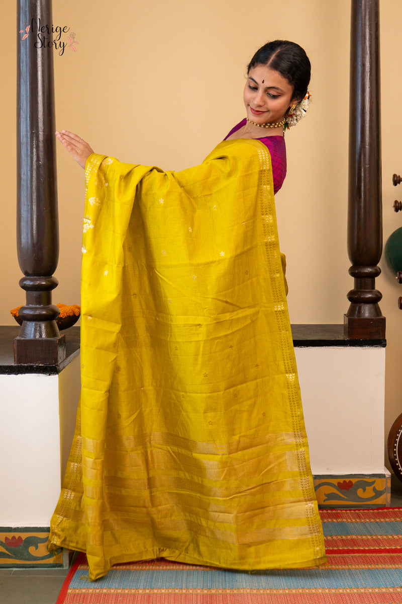 PANKURI (पंखुरी)