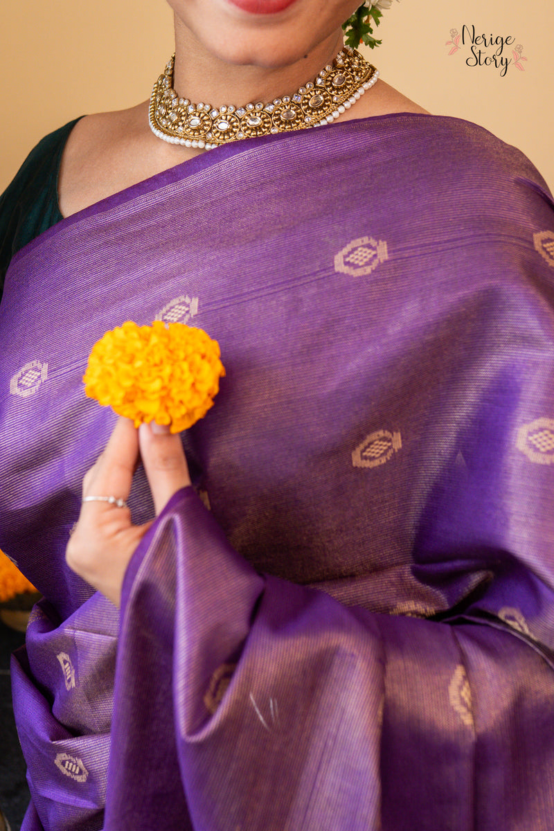 KAMALANJALI (कमलांजलि)