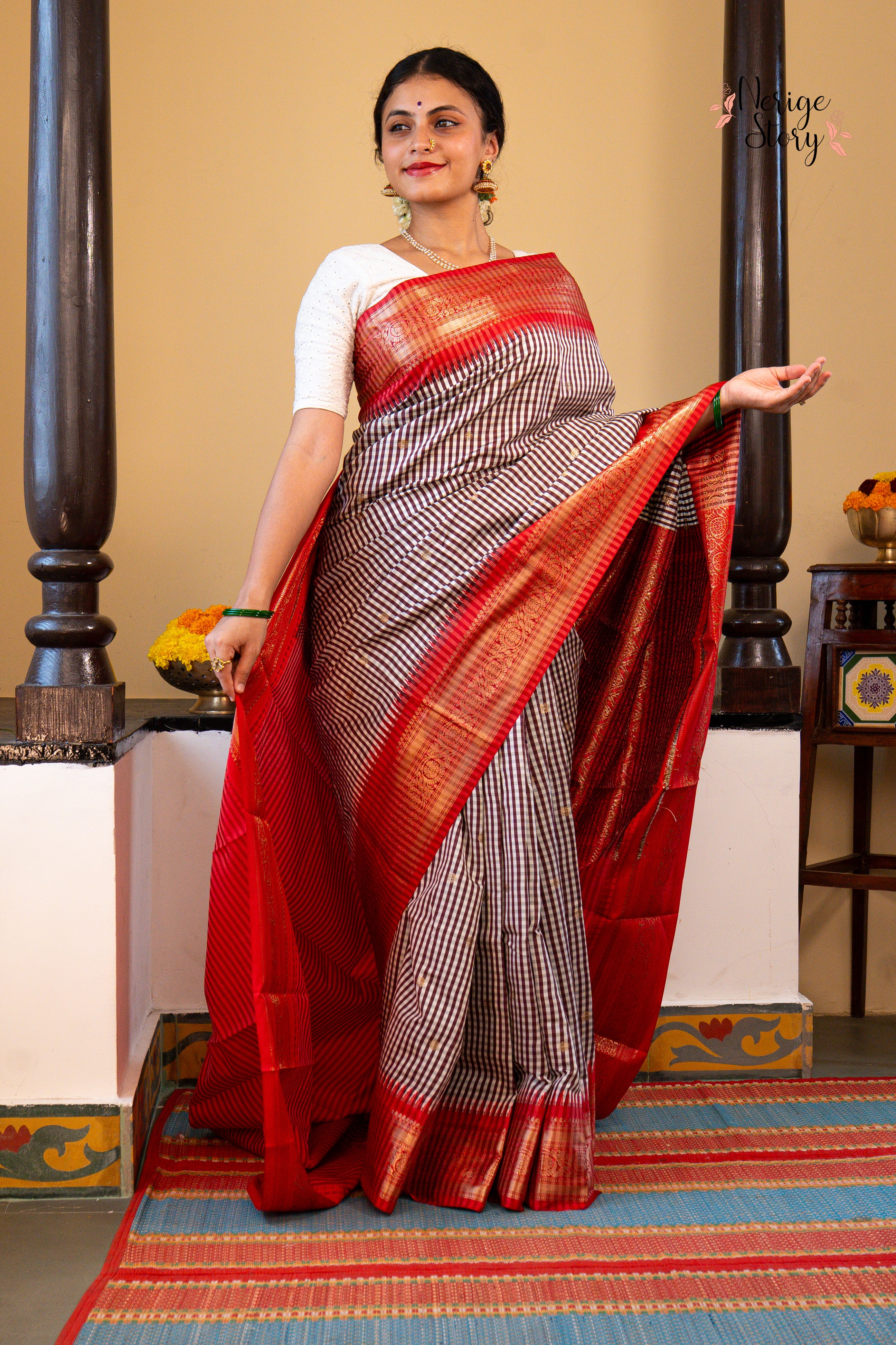 AKSHAINI (अक्षैणी)