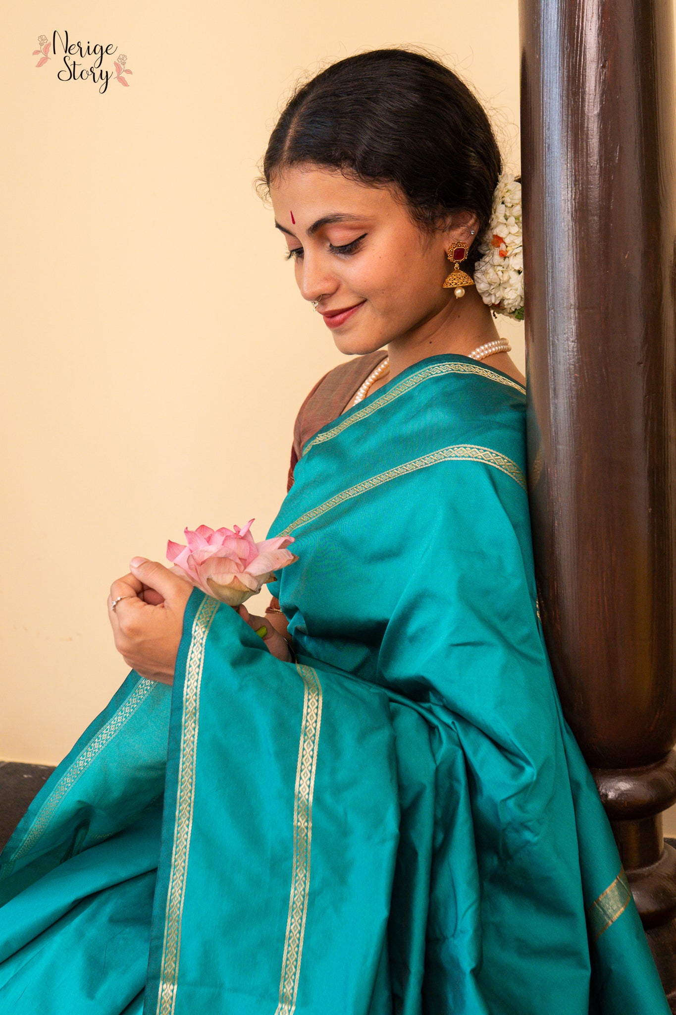 ANJALI (ಅಂಜಲಿ)