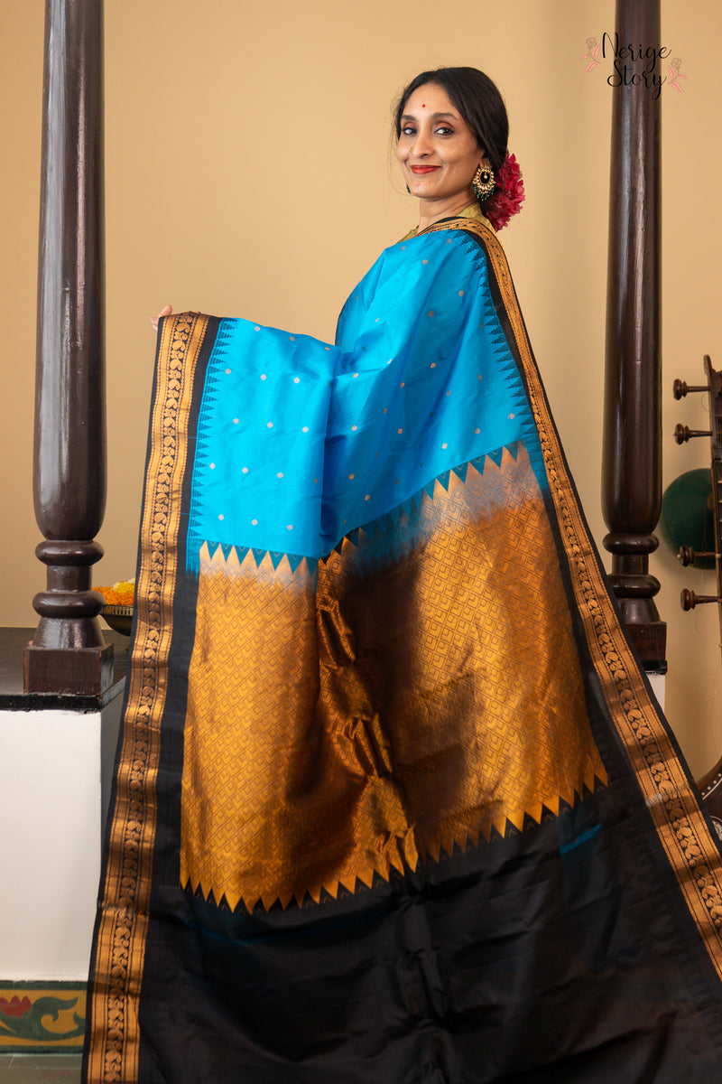 KARNIKA (కర్ణిక)
