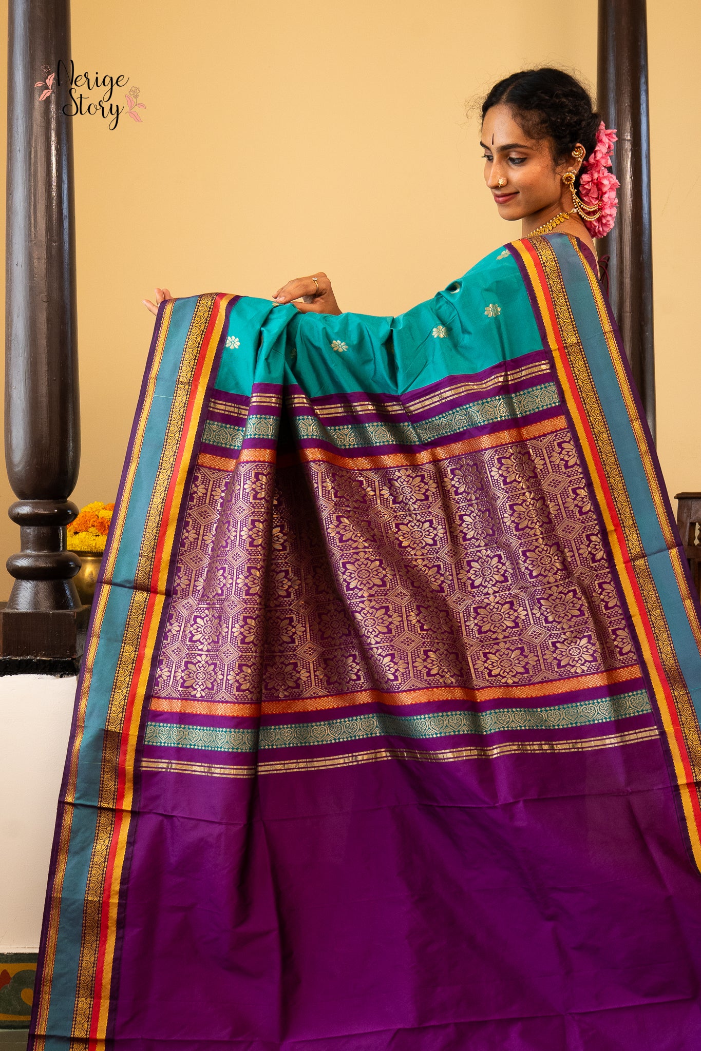 GUNASHRI (ಗುಣಶ್ರೀ)
