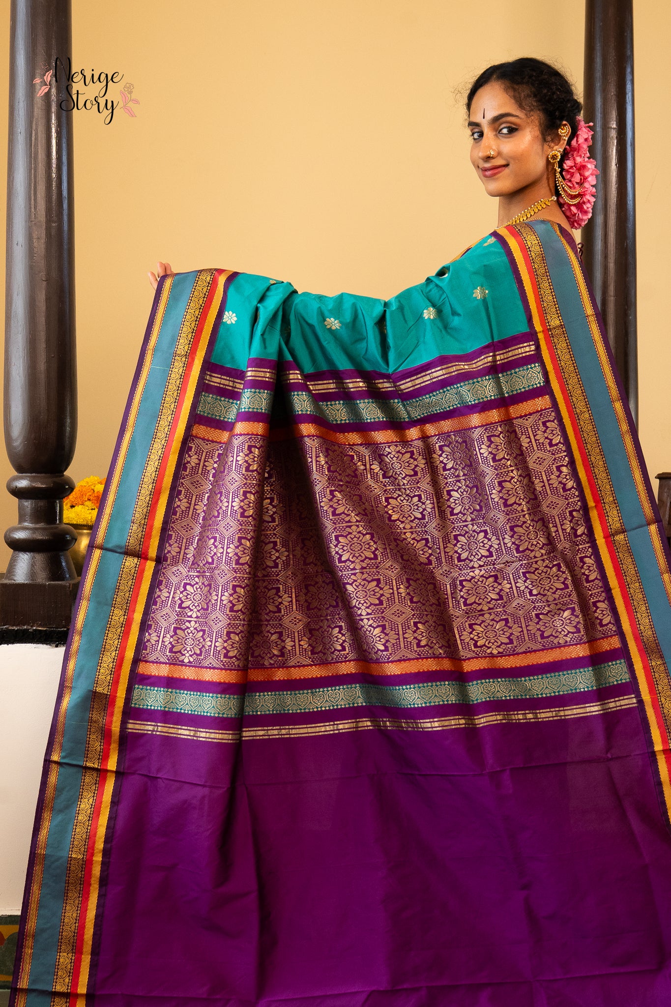 GUNASHRI (ಗುಣಶ್ರೀ)