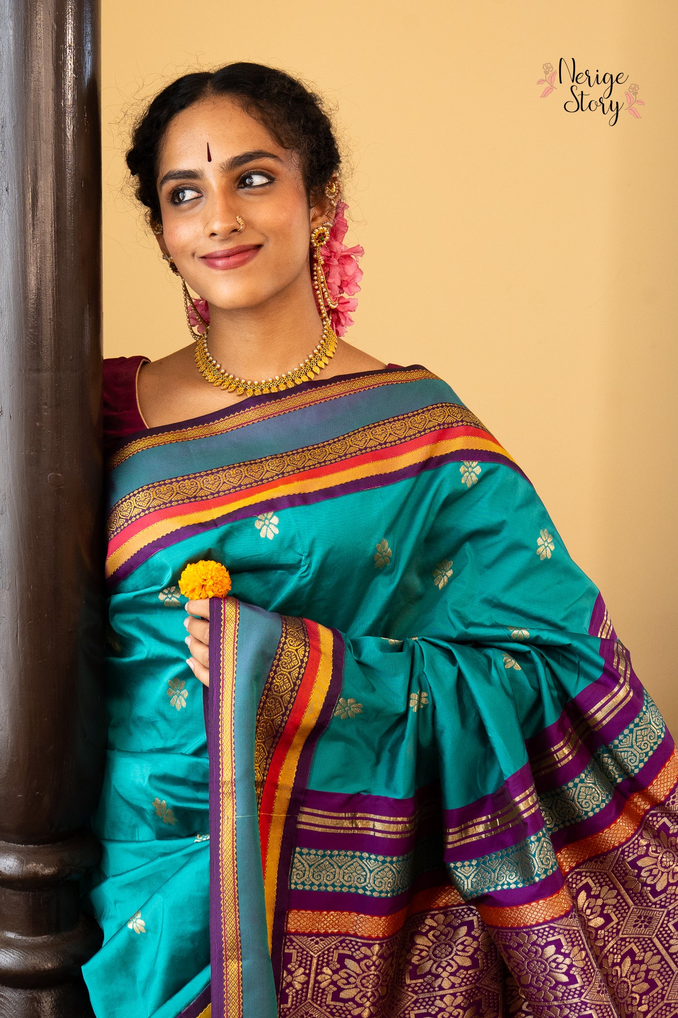 GUNASHRI (ಗುಣಶ್ರೀ)