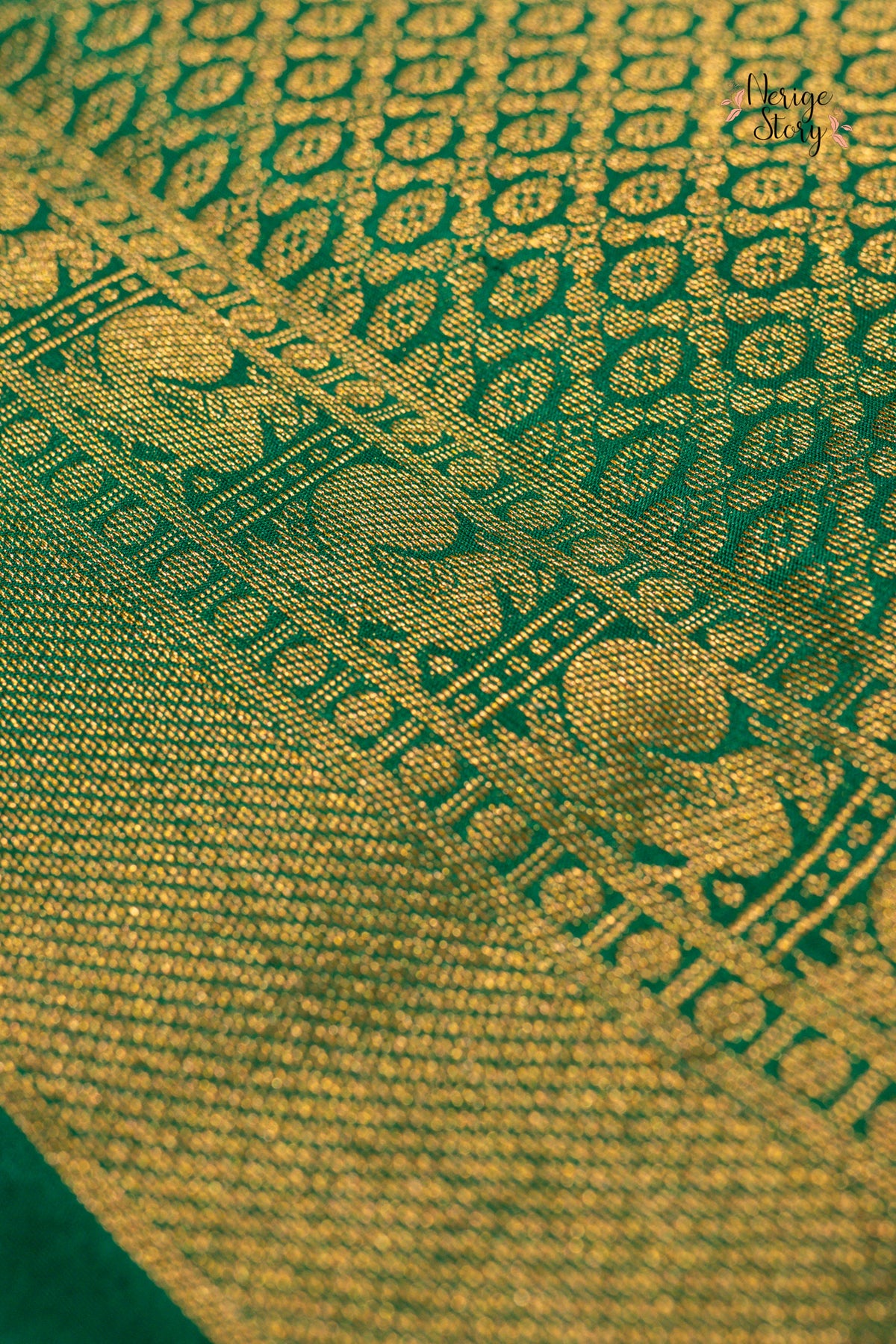 NEEHARIKA (நீஹாரிகா)