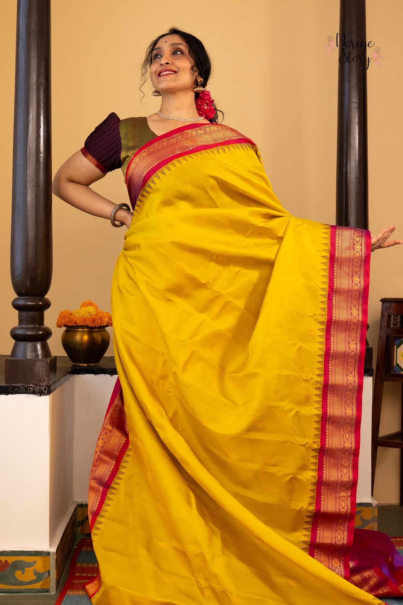 ALAMELU (అలమేలు)