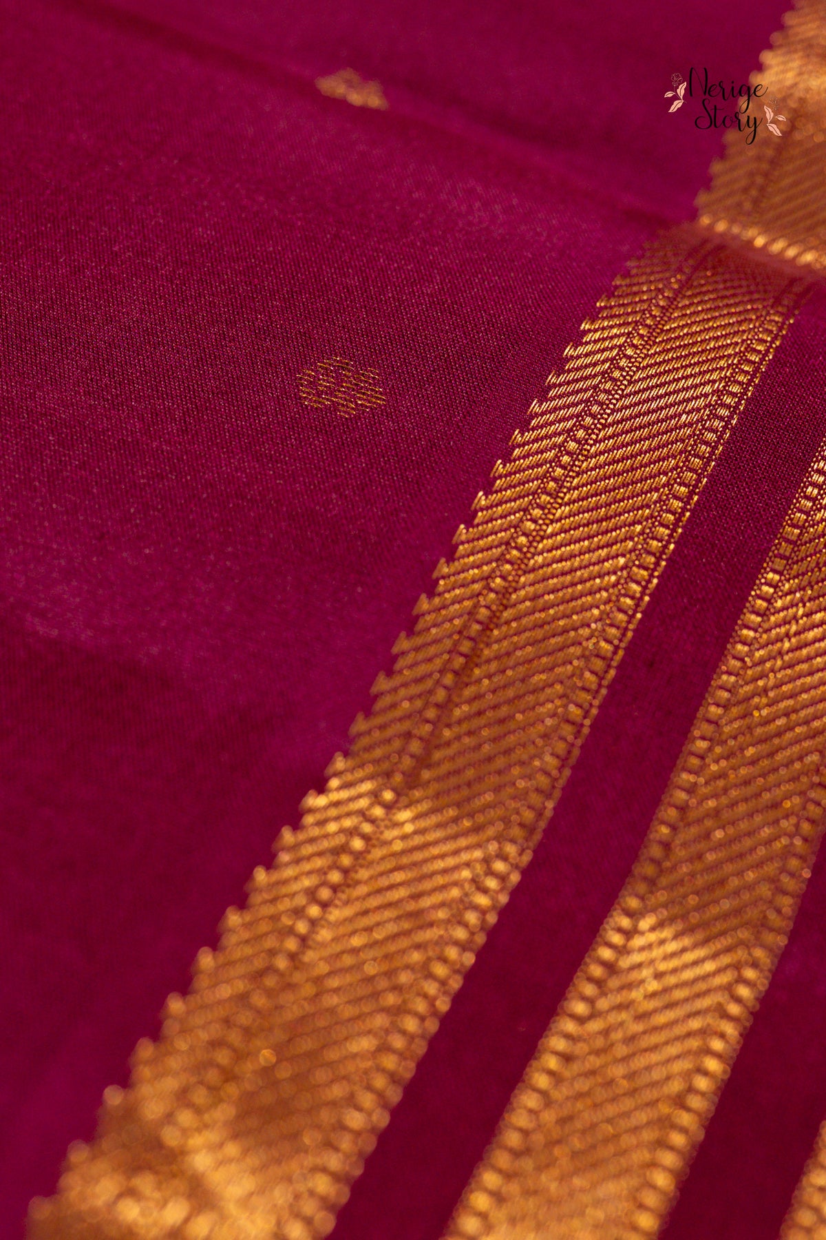 KANAKAMBARI (ಕನಕಾಂಬರಿ)