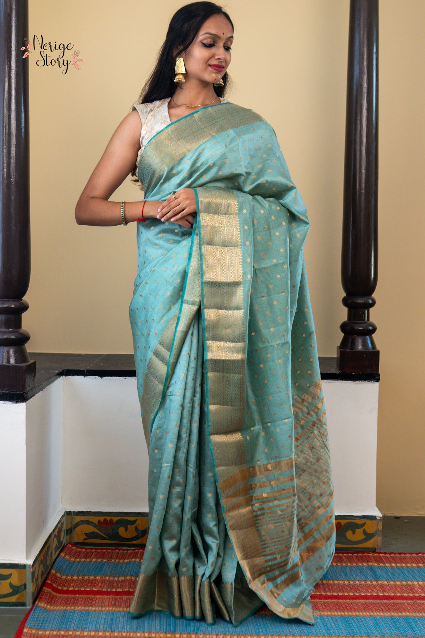 CHITRA LATA (चित्रा लता)