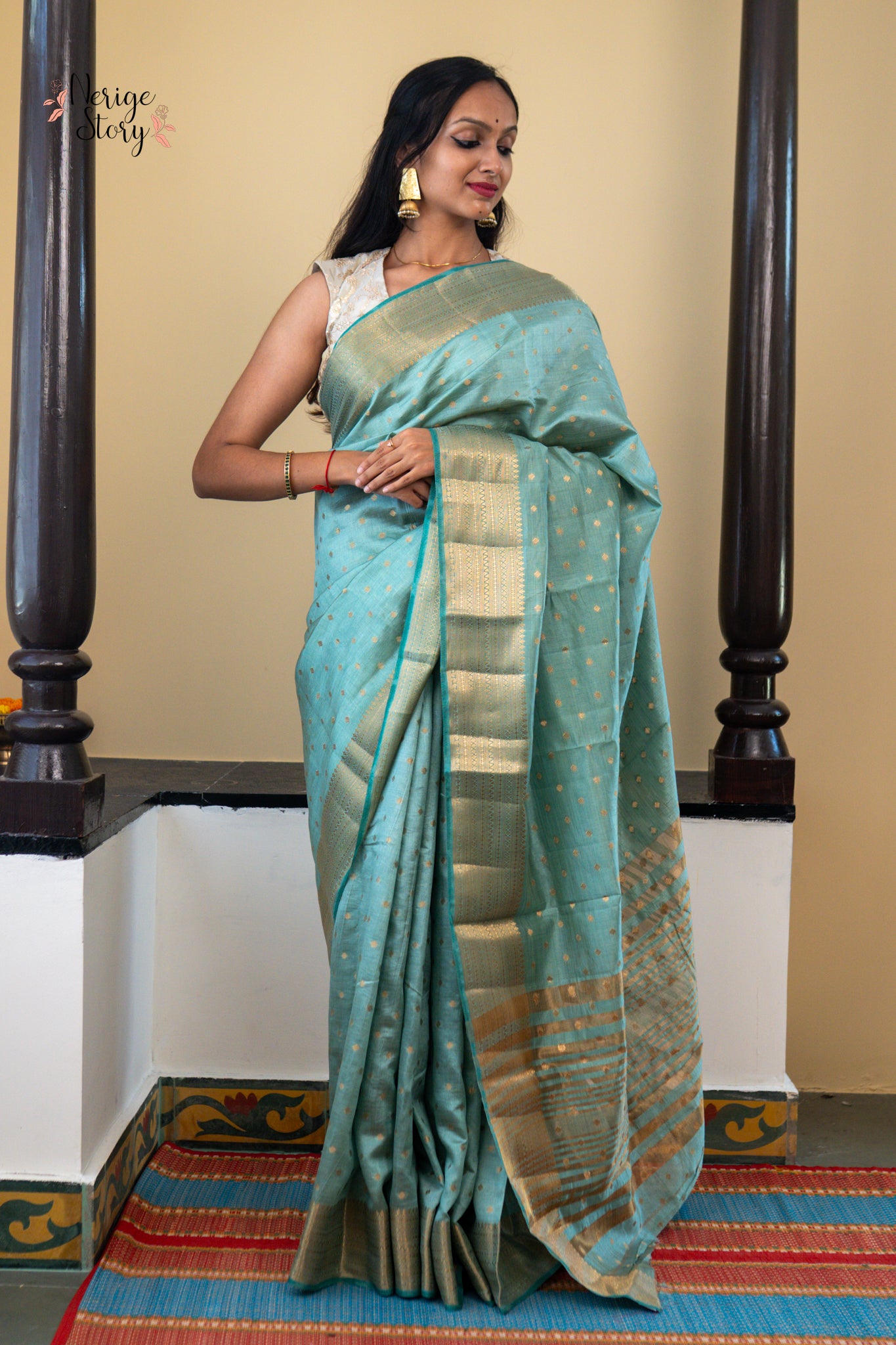 CHITRA LATA (चित्रा लता)