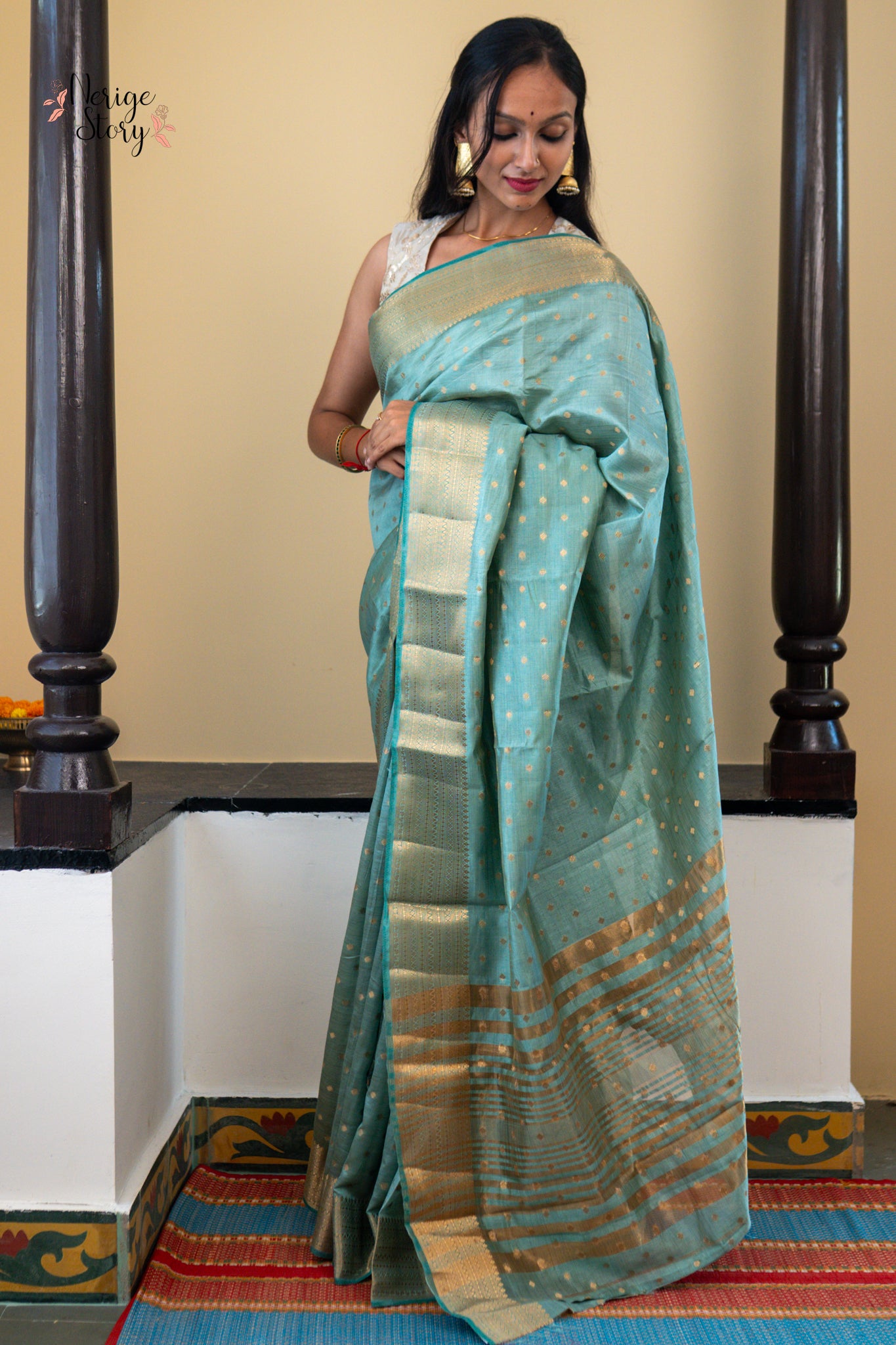 CHITRA LATA (चित्रा लता)