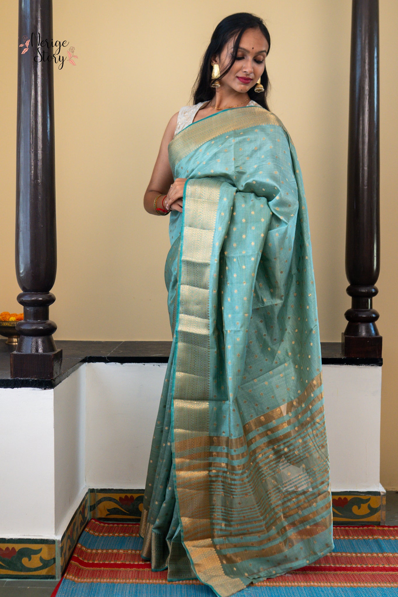 CHITRA LATA (चित्रा लता)