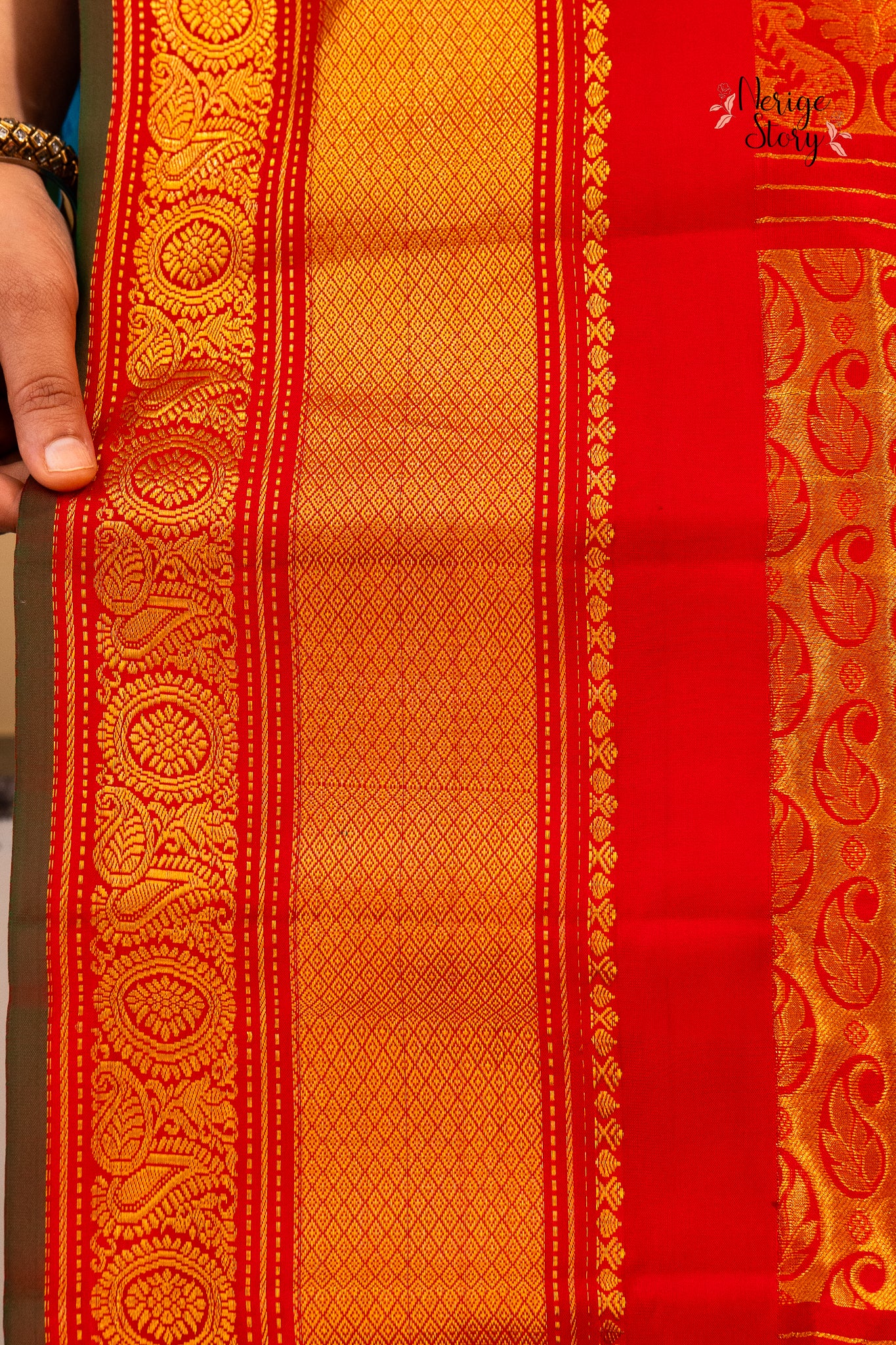 EKAVALI (ఏకావళి)