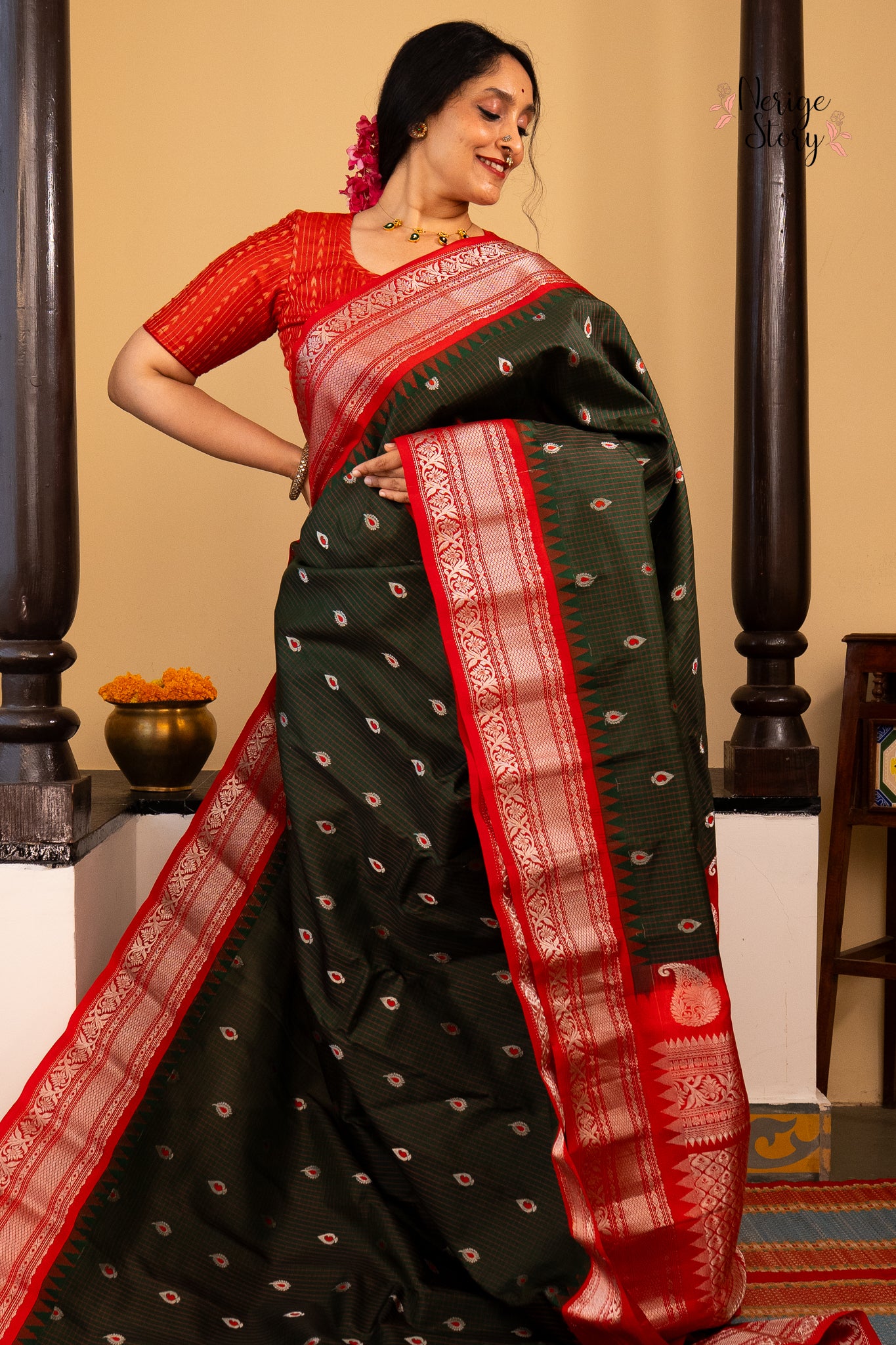 AMBUJAKSHI (అంబుజాక్షి)